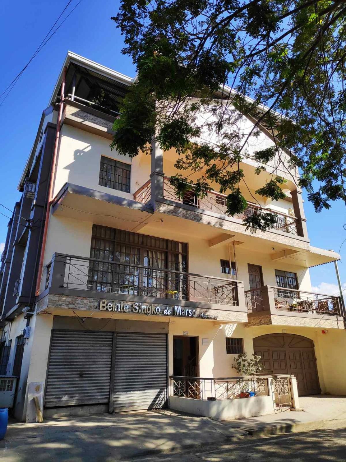Beinte Singko de Marso Apartments