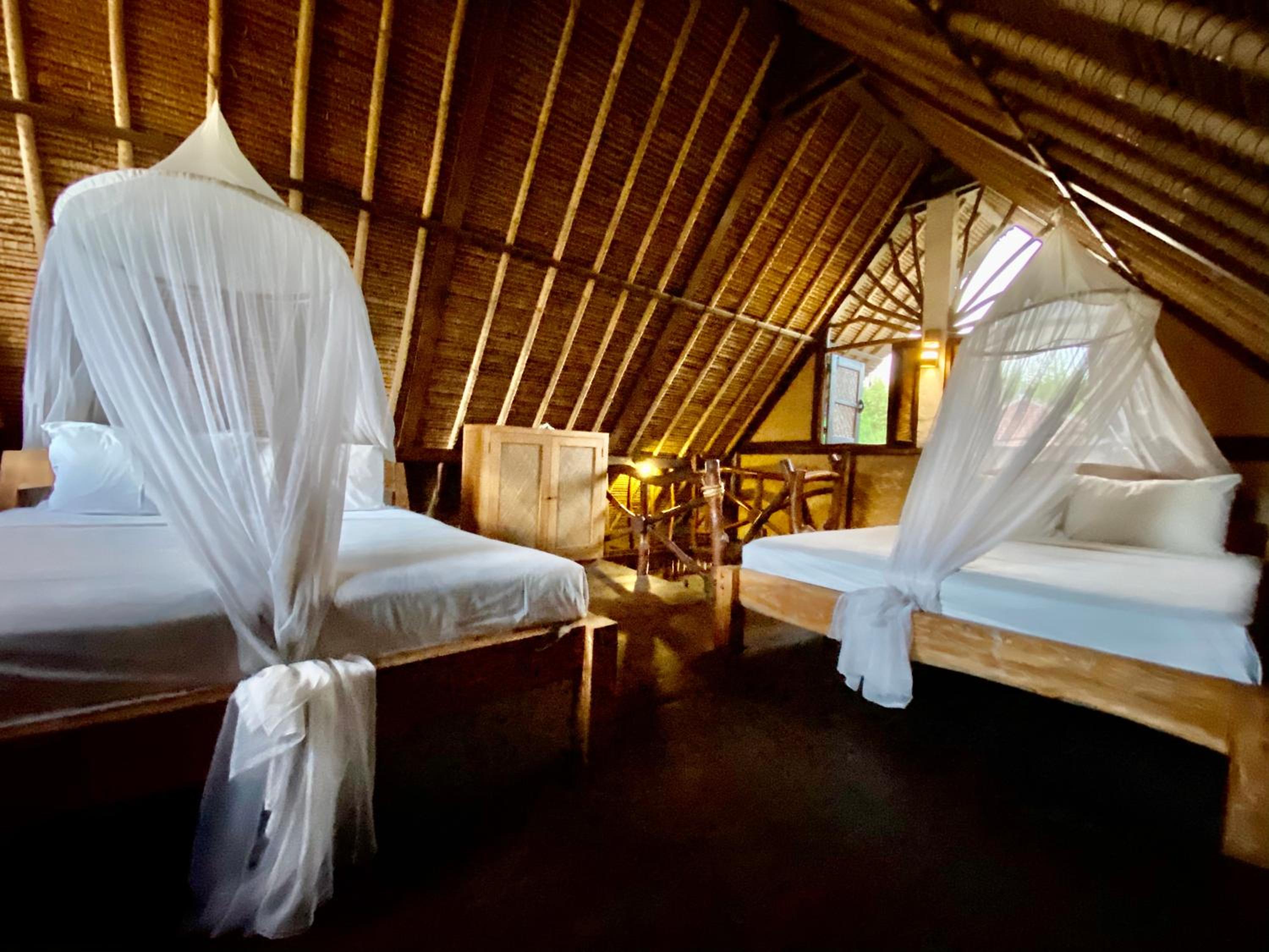 Flower Bud Bungalow Balangan