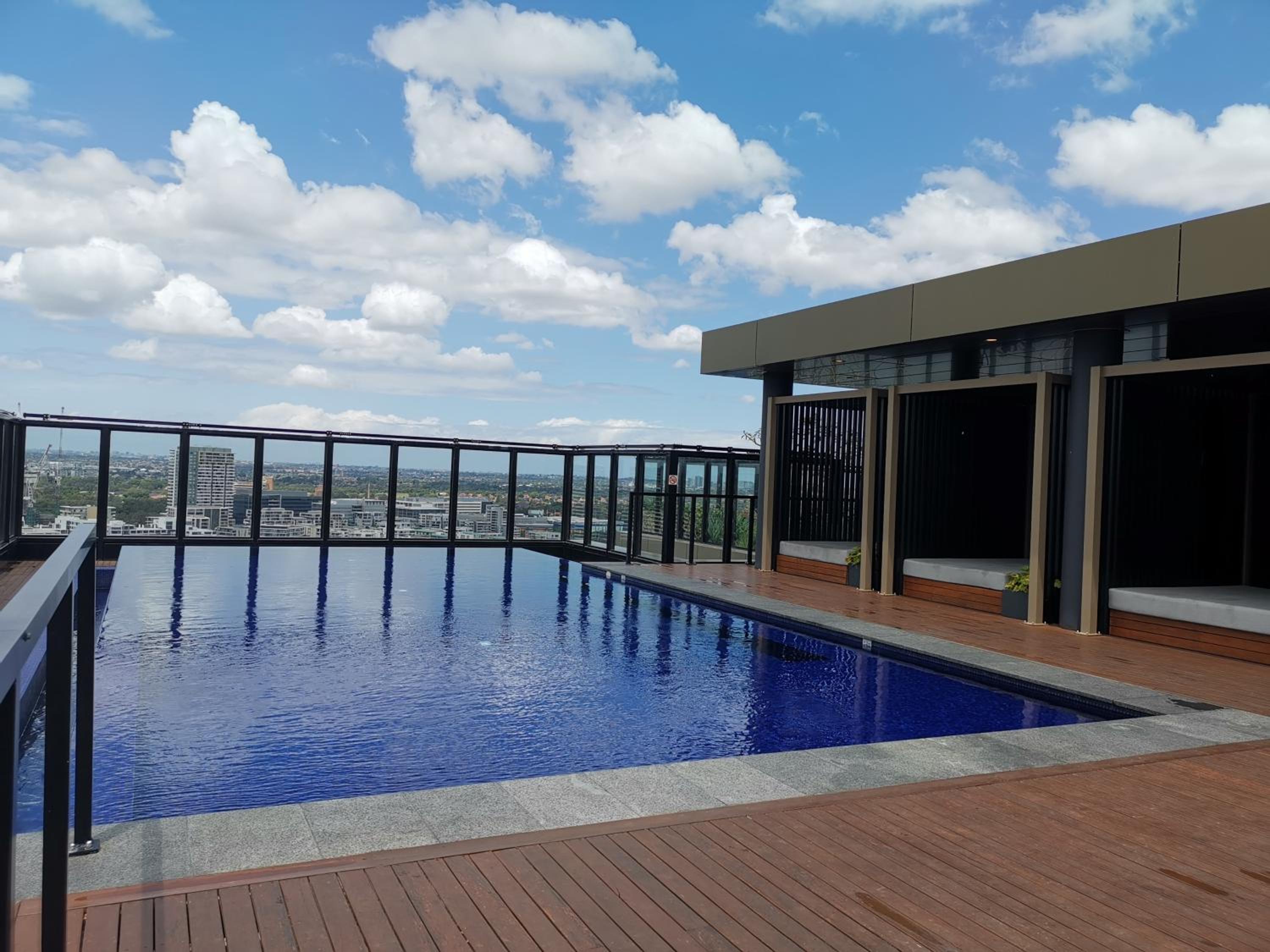 Wentworth Point Oversized balcony view apartment
