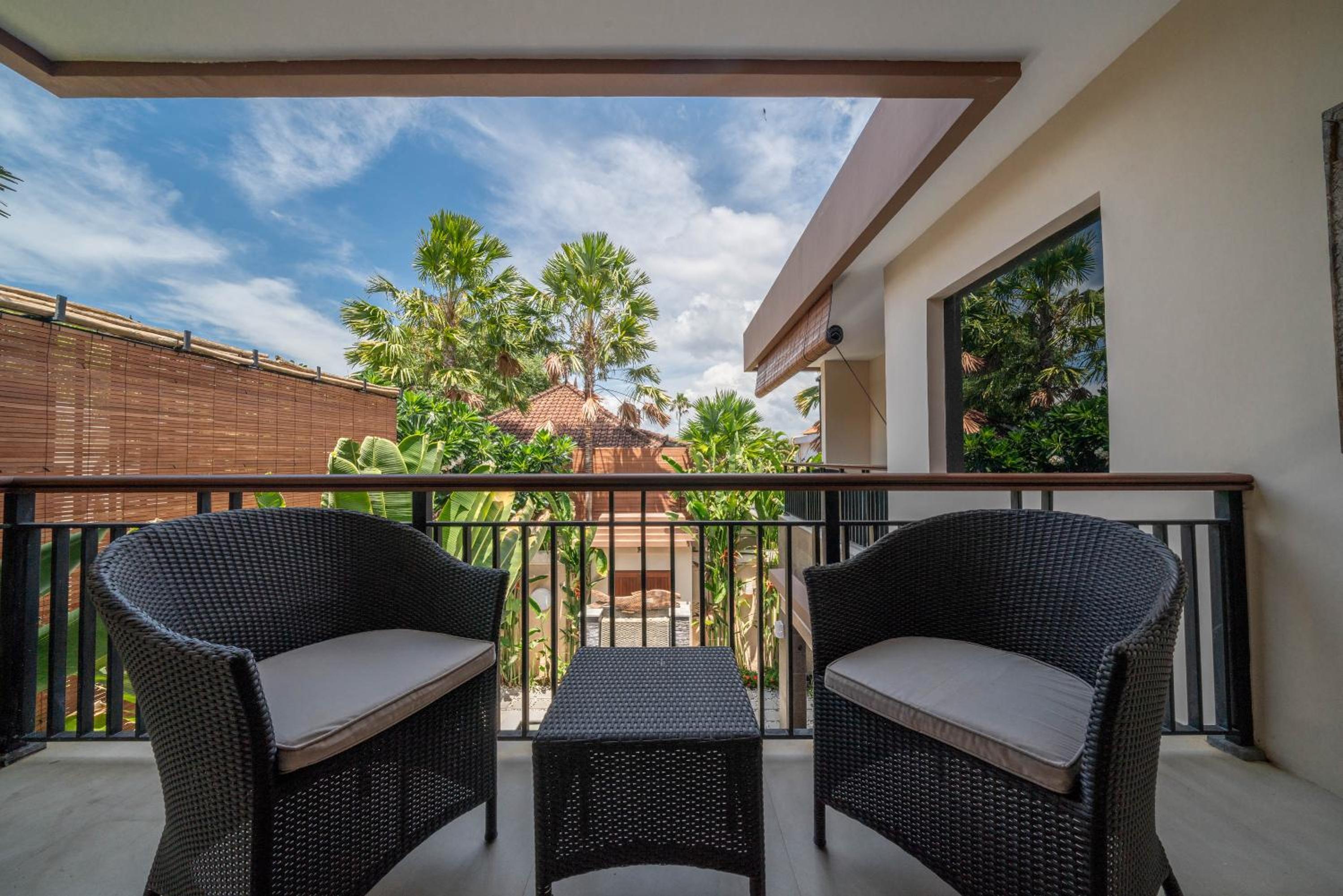 Villa Seacluded 1 - 3BR Villa in Central Seminyak - Large Pool