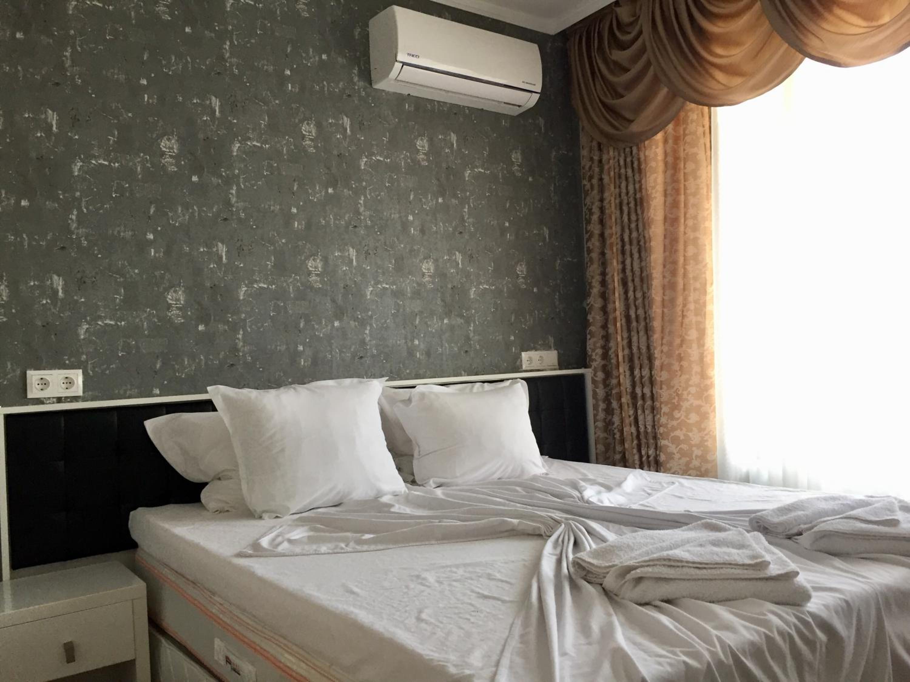 Green Paradise Deluxe Apartments