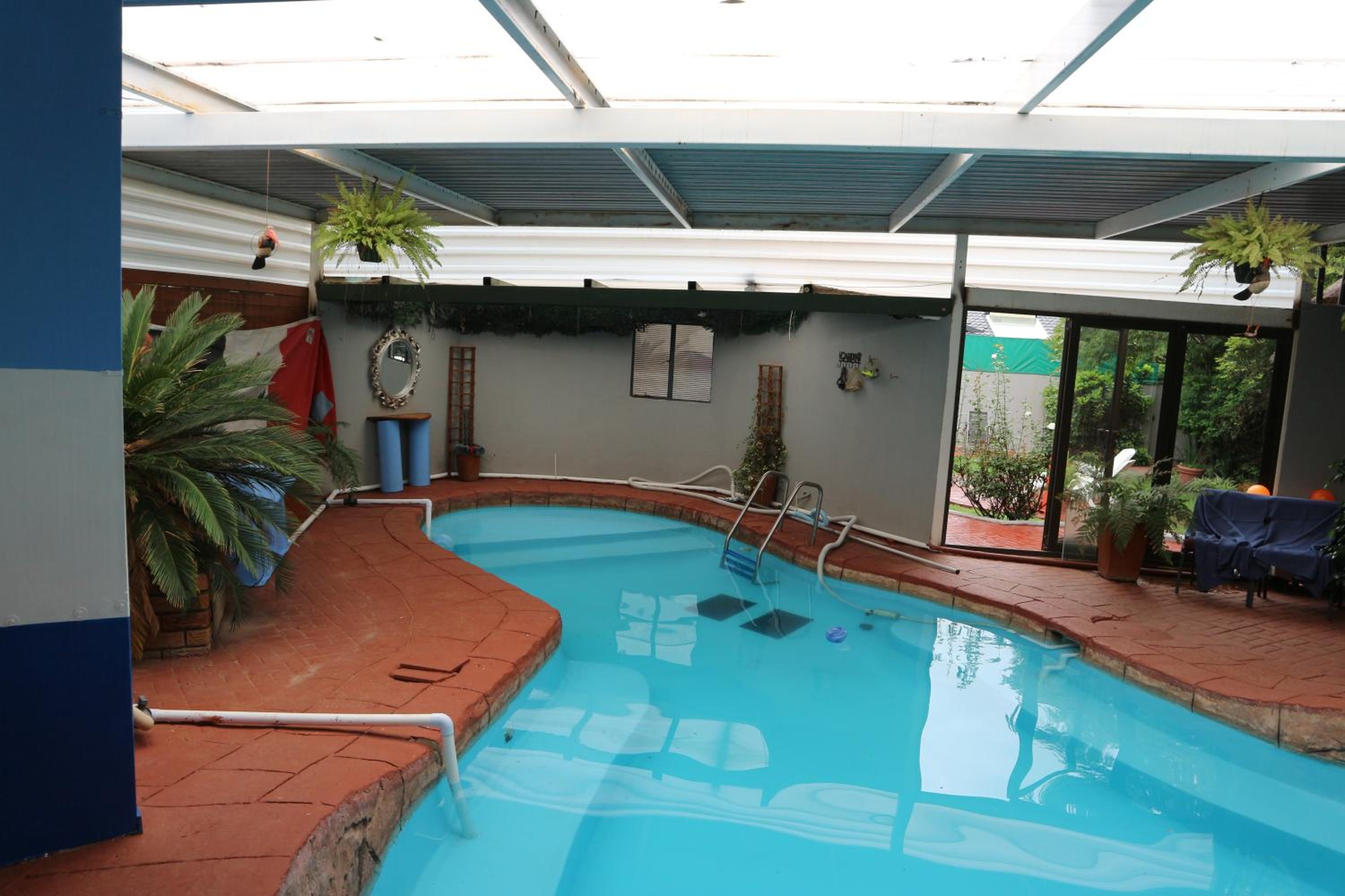St Michelle Guest Lodge & Hydro Retreat, photo 57
