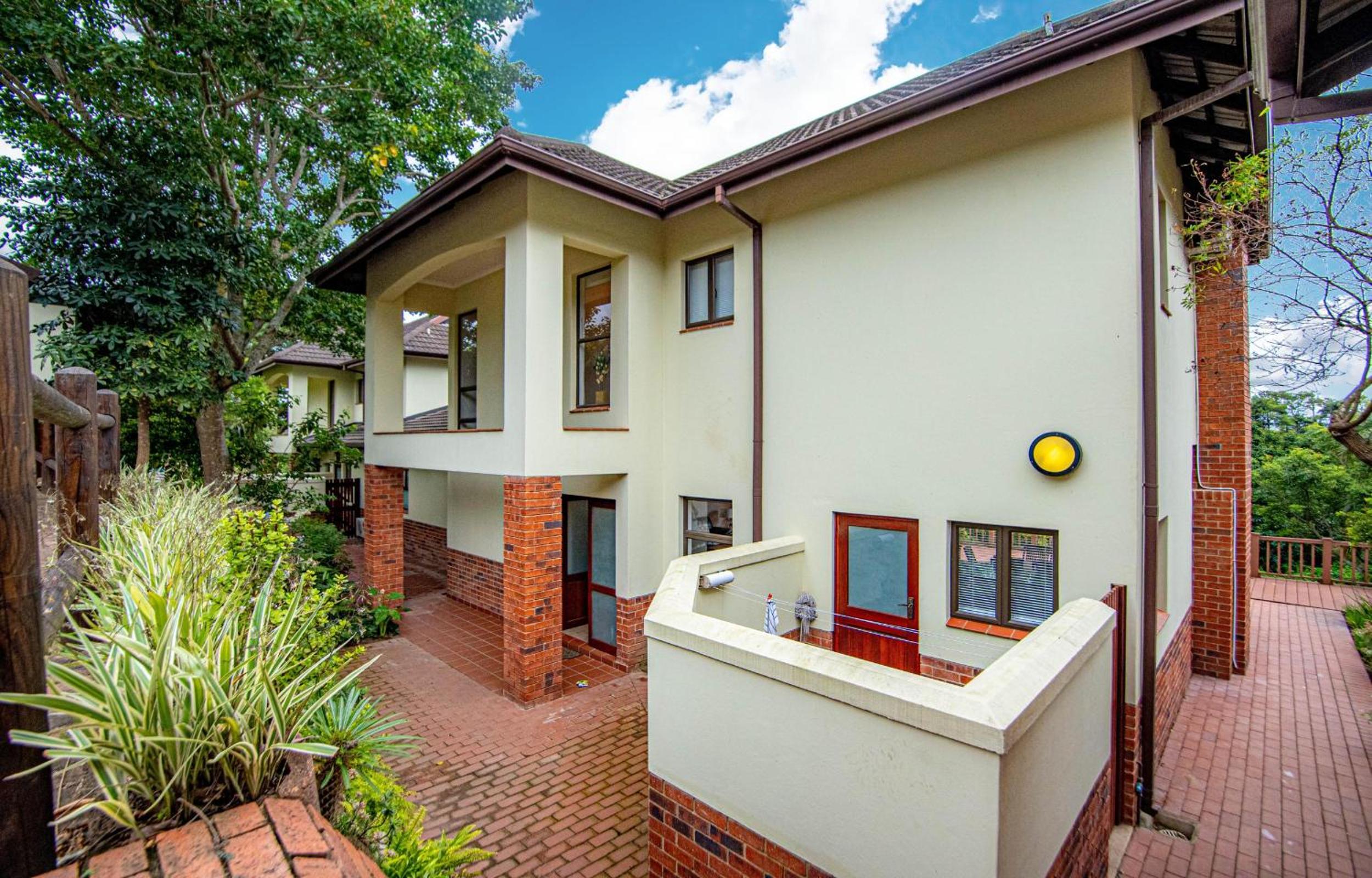 Turnberry House T16 - Selborne Golf Estate view 3