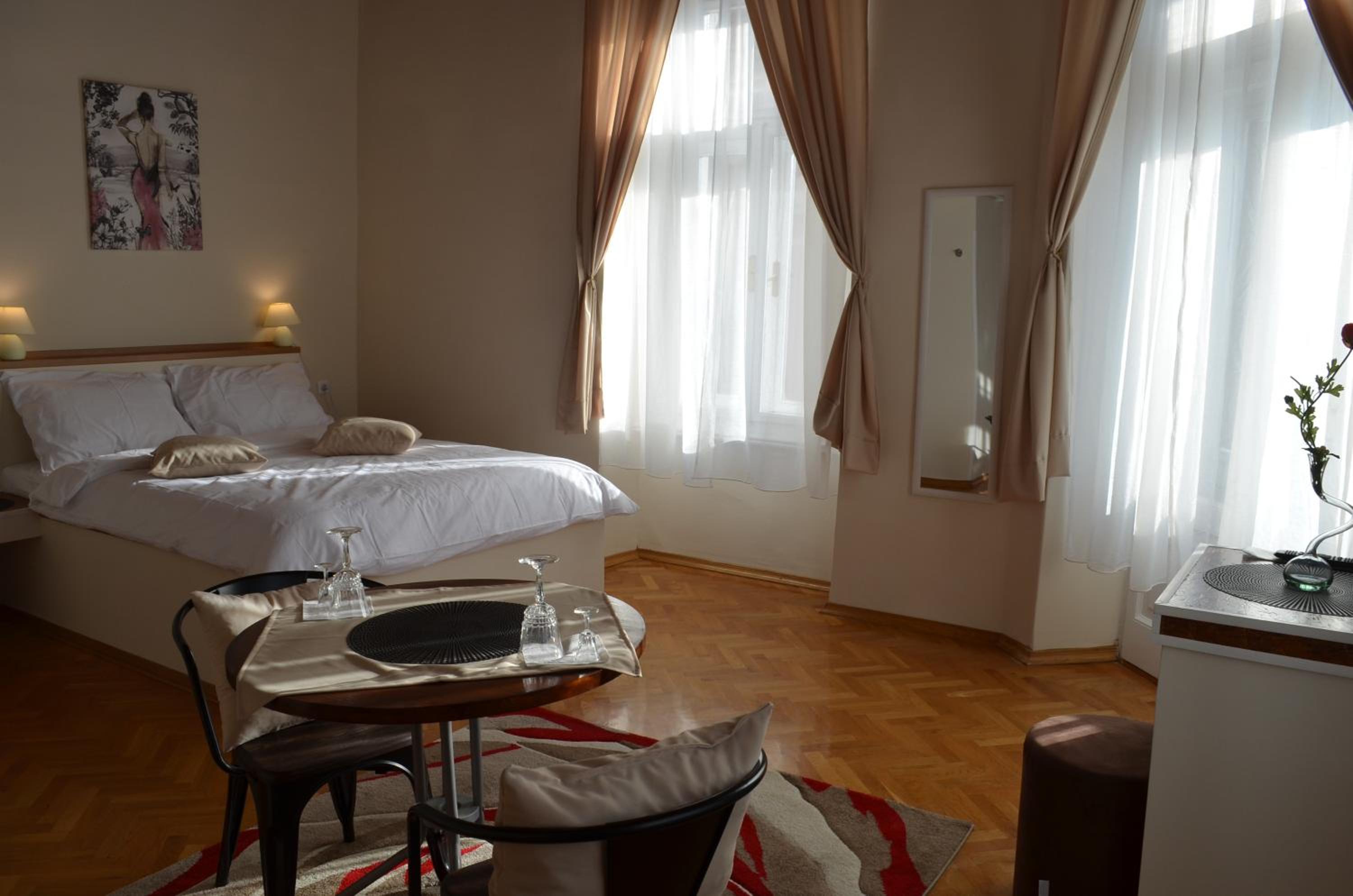 Rooms & Apartments Infinity view 2