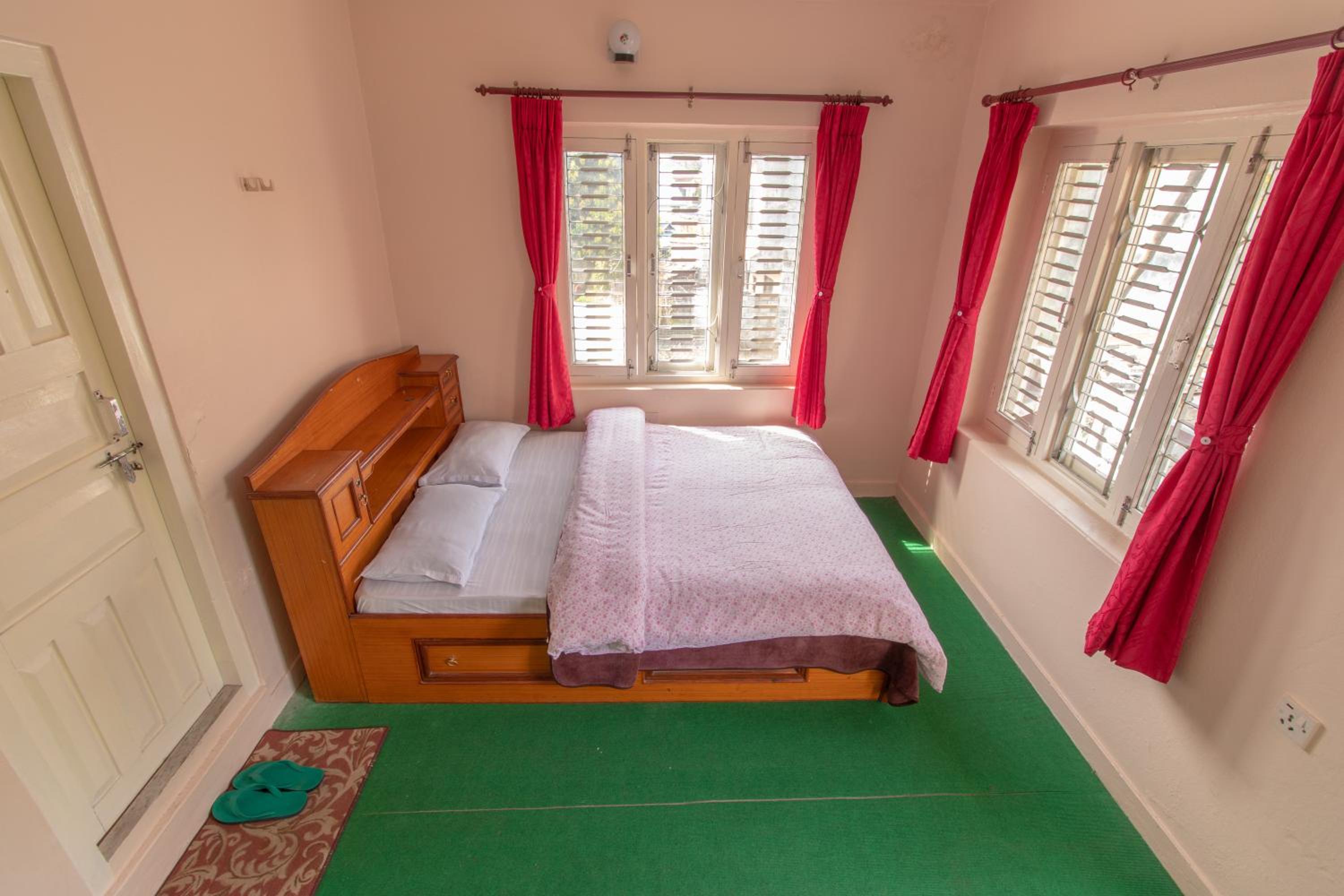 New Tourist Guest House