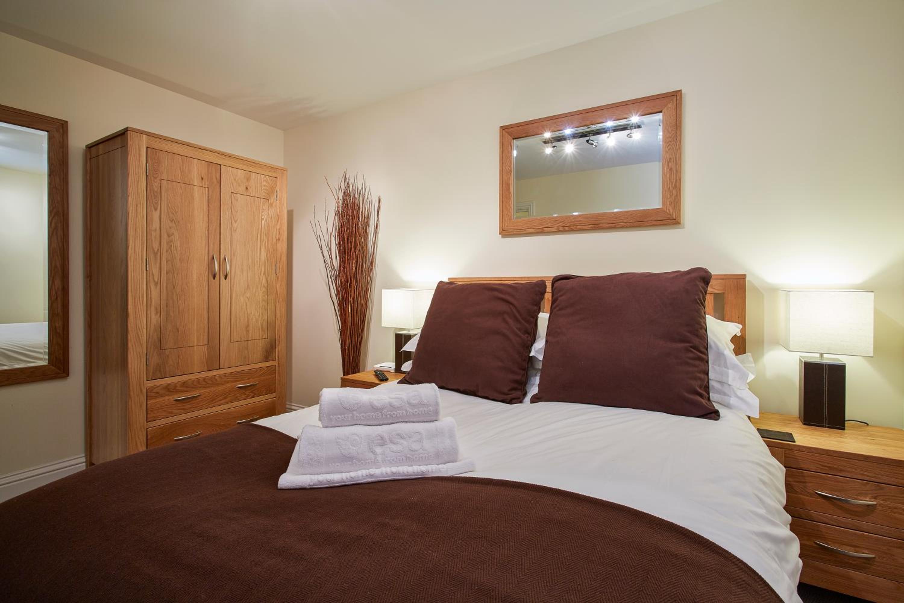 Swan Place Apartments By Viridian Apartments