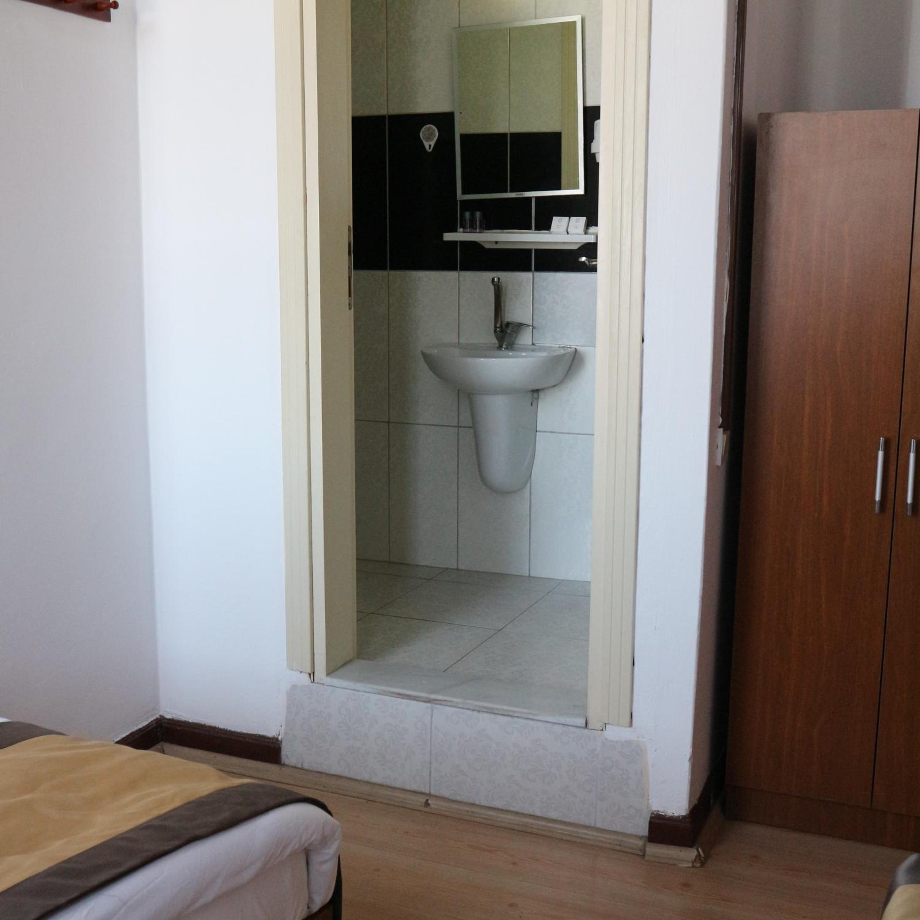 Konak Otel Kaleiçi - Image 13