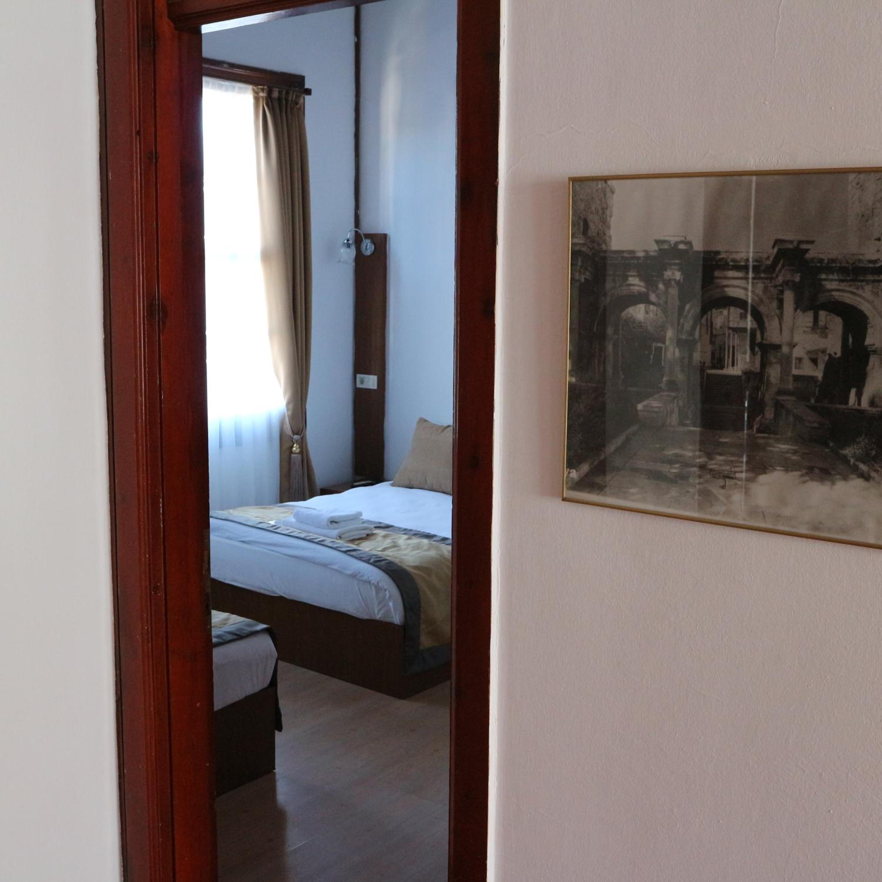 Konak Otel Kaleiçi - Image 15