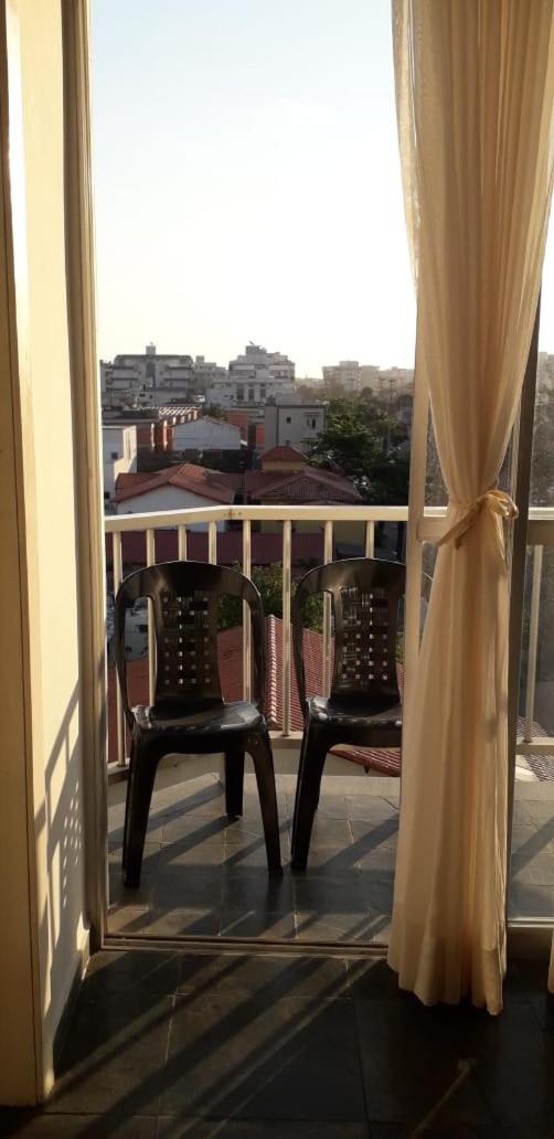 Suíte com Cozinha independente em Apartamento