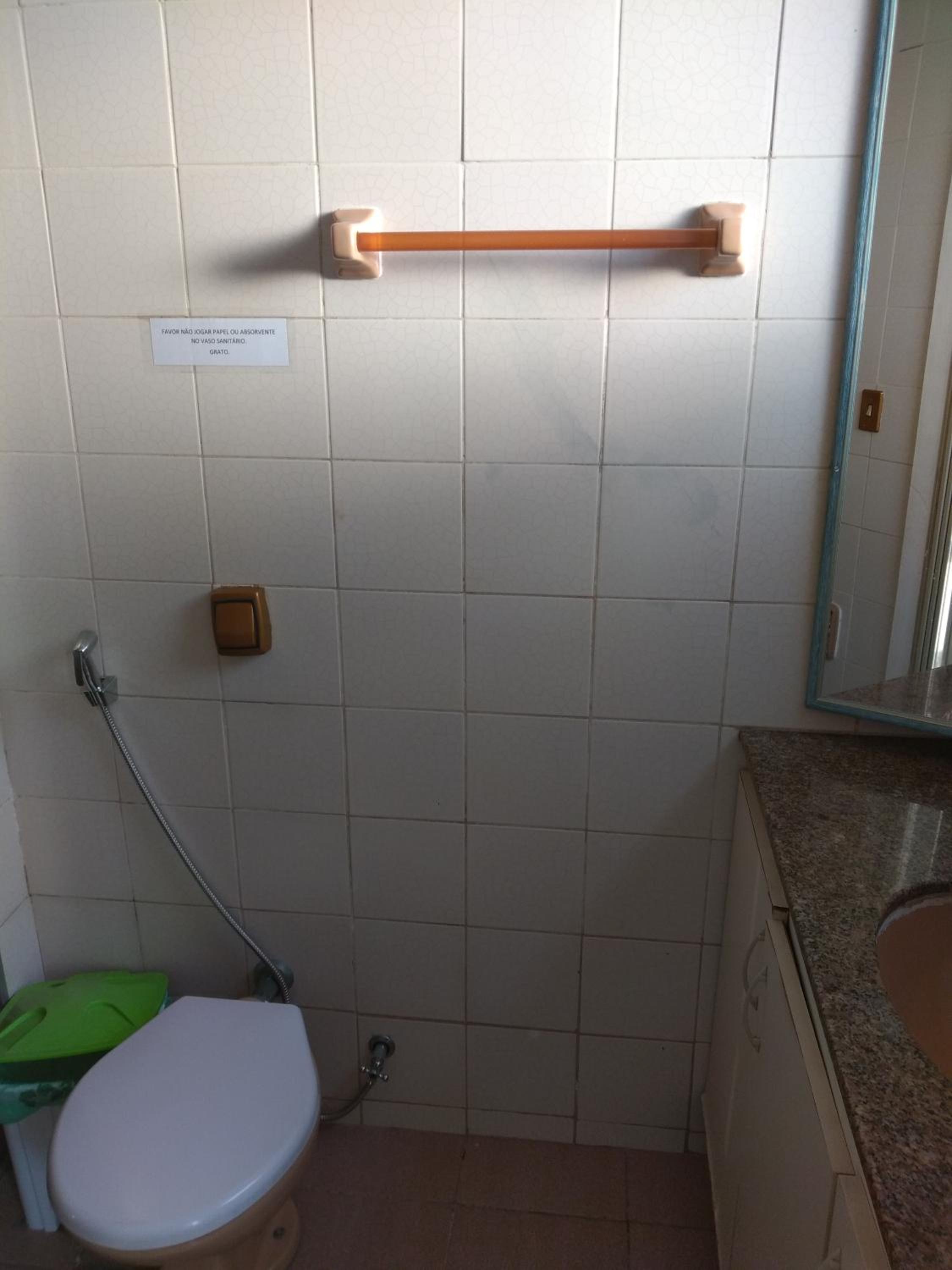 Suíte com Cozinha independente em Apartamento