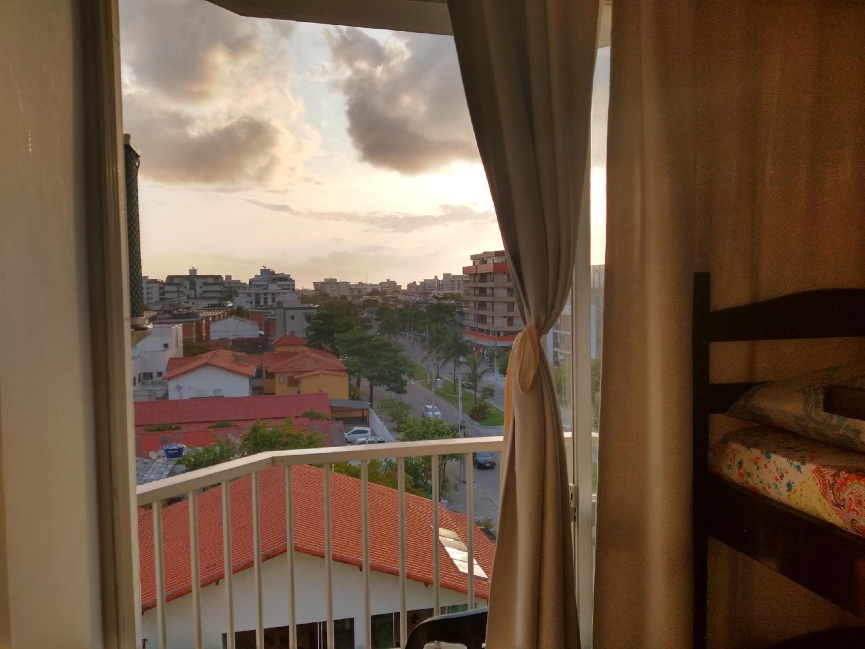 Suíte com Cozinha independente em Apartamento