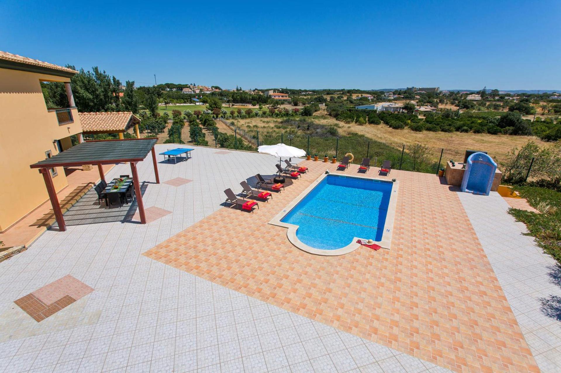 Villa Nincha - Heated Pool - Free wi-fi - Air Con view 2