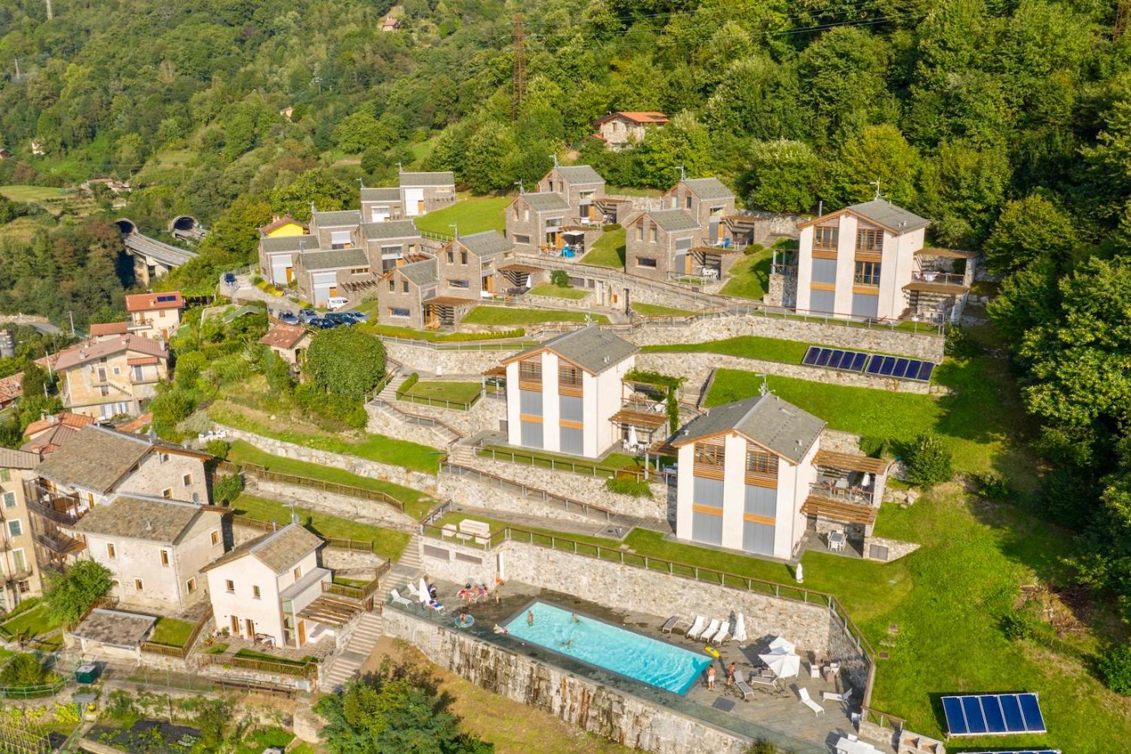 Hotel Spectacular views and modern living on Lake Como - Image 1