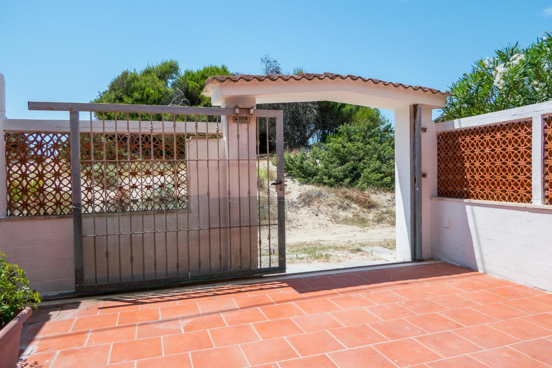 Casa Dino con accesso diretto in spiaggia a Punta Prosciutto view 4