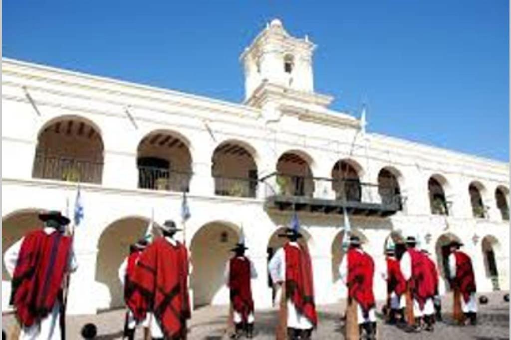 EN EL CORAZON DE SALTA PASADO PRESENTE Y FUTURO