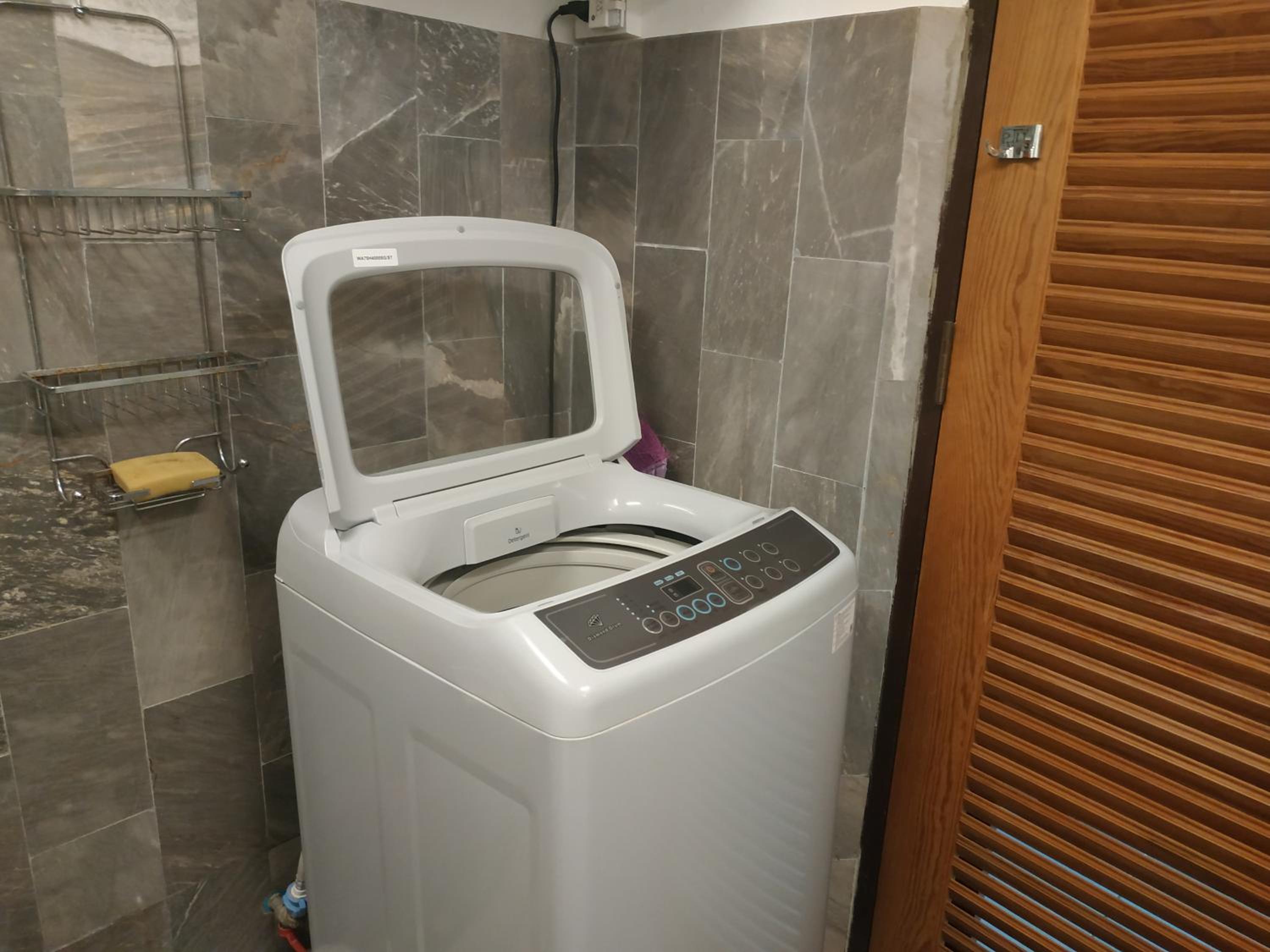 Geek Homesty with minibar & Kingbed & swimmingpool view 3