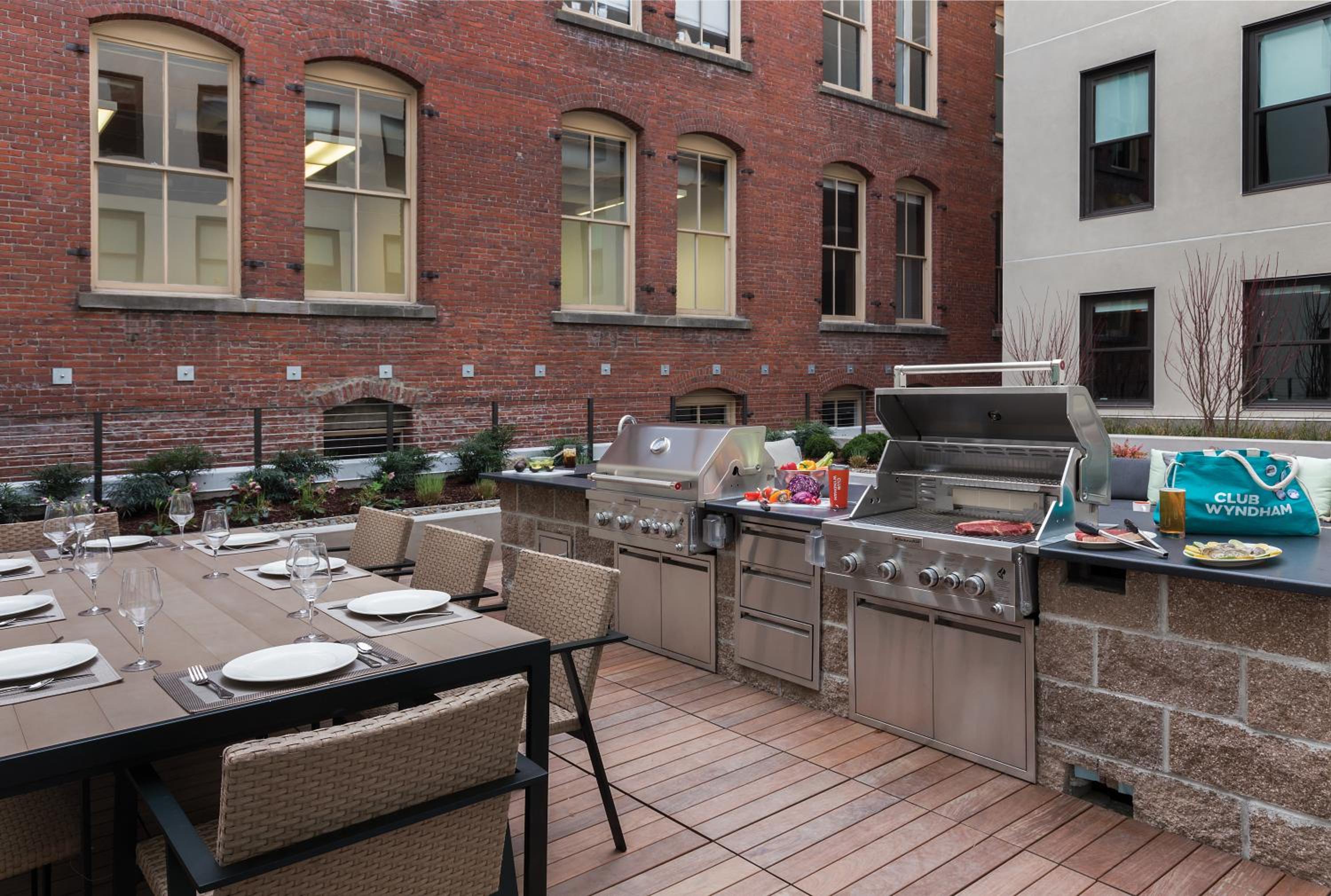 Portland Vacations - WorldMark Portland Waterfront Park - Property Image 27