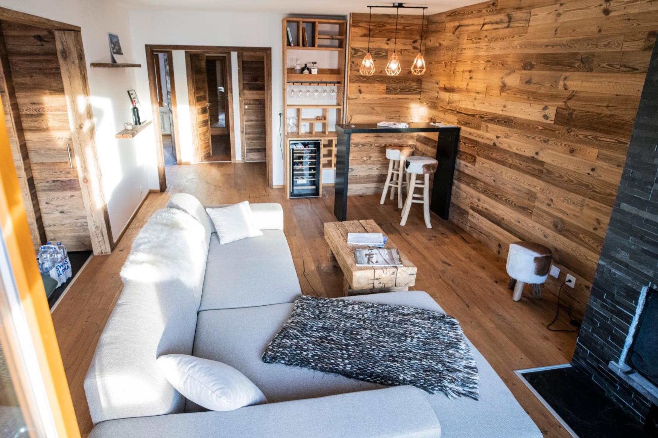 Modernity and authenticity in Crans-Montana, breathtaking panorama