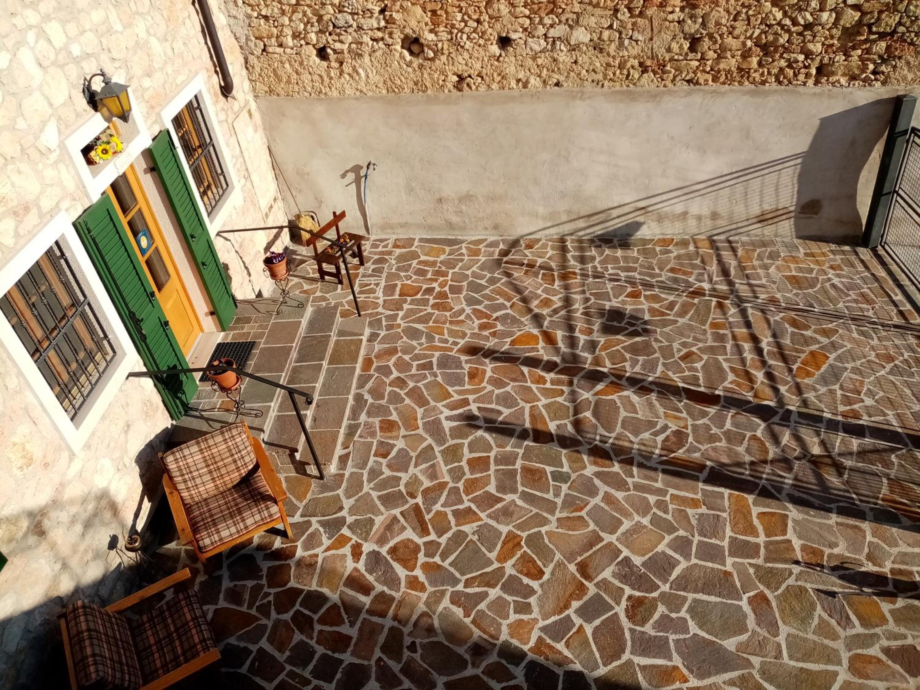 Photo 43