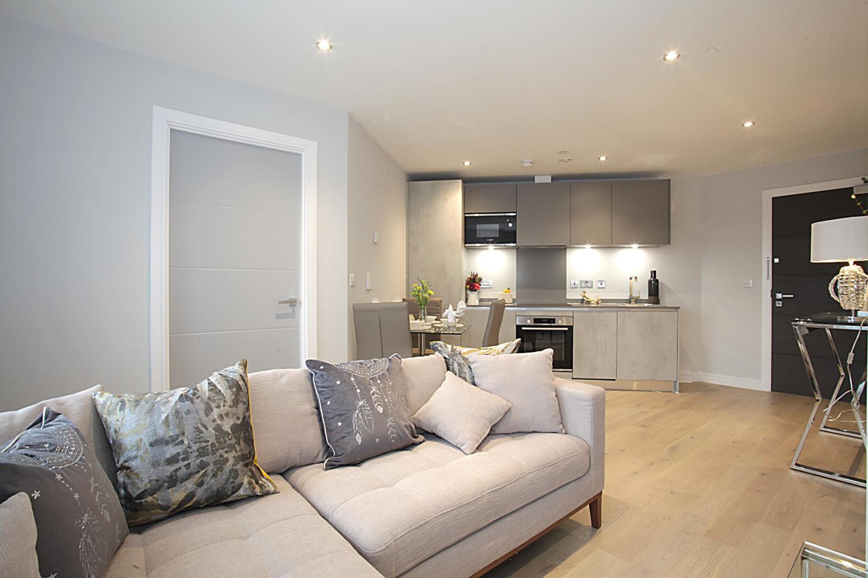 Foundry one bedroom apartments close to town center view 5