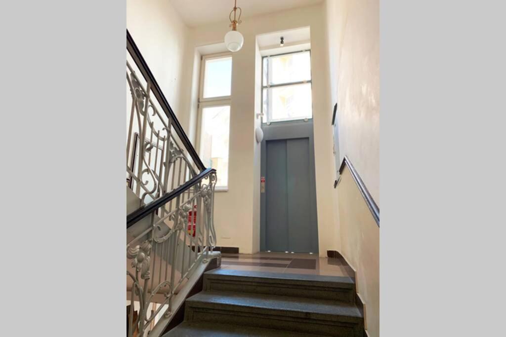 VIP city CENTER apartment Prague