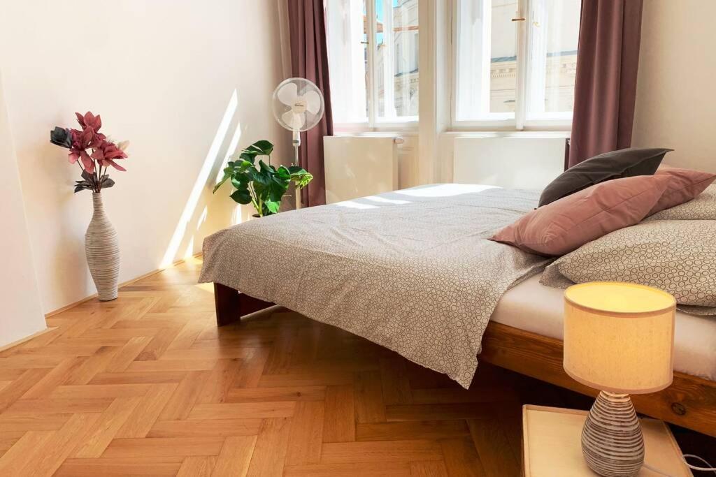 VIP city CENTER apartment Prague