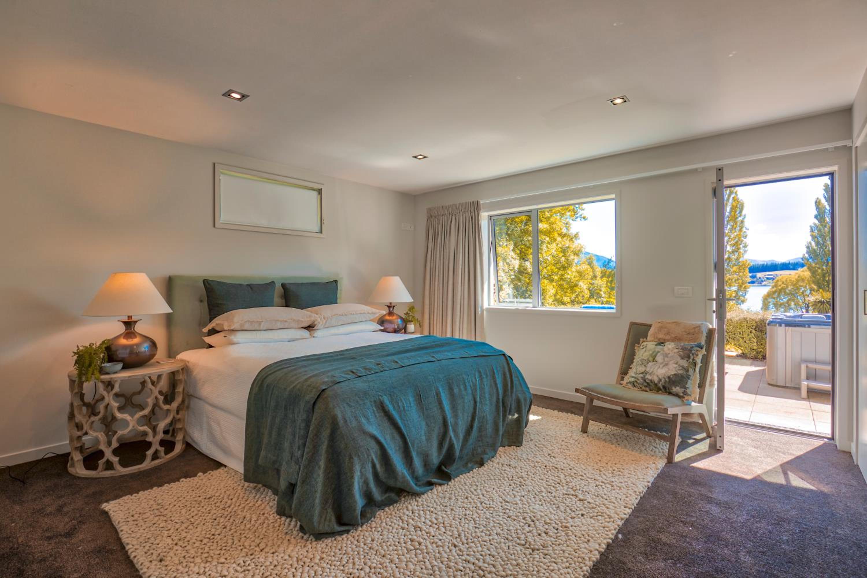 Waters Edge by Sotheby's Luxury Rental Homes