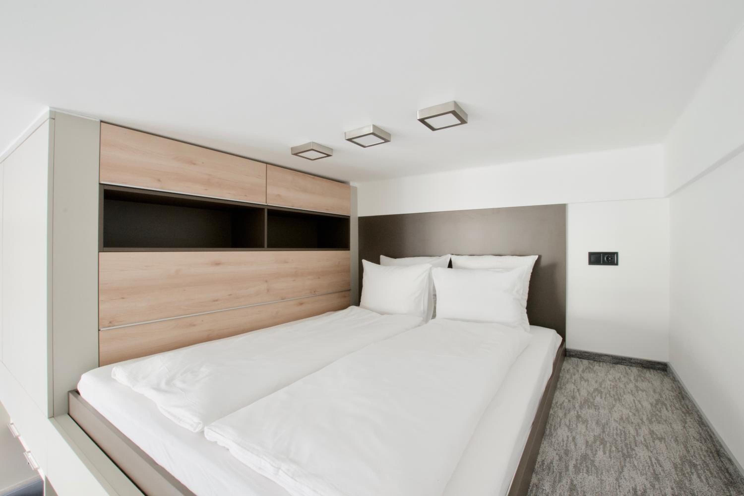 Standard Apartment by Hi5 - Gellért Spa Area view 2