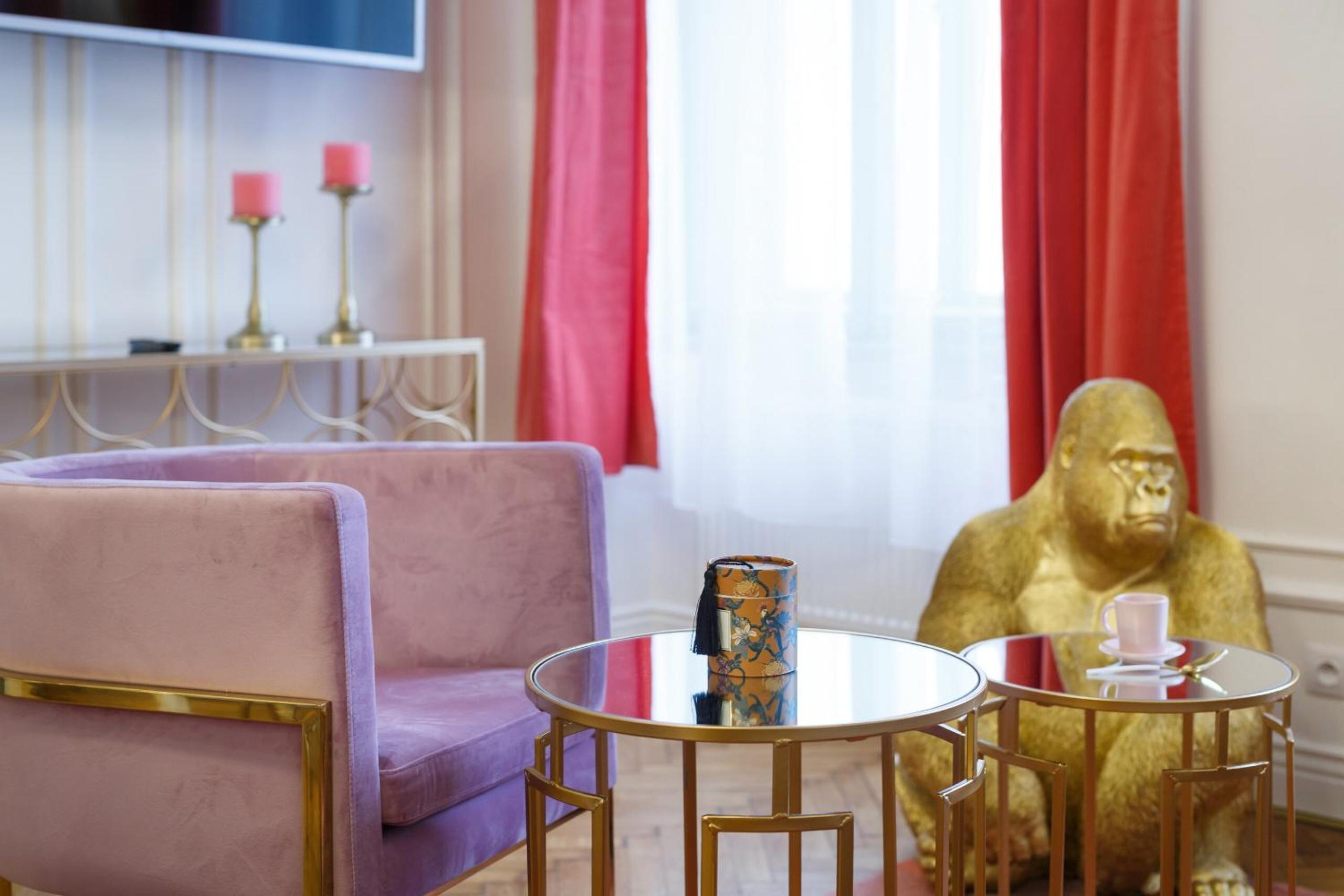 lounge
