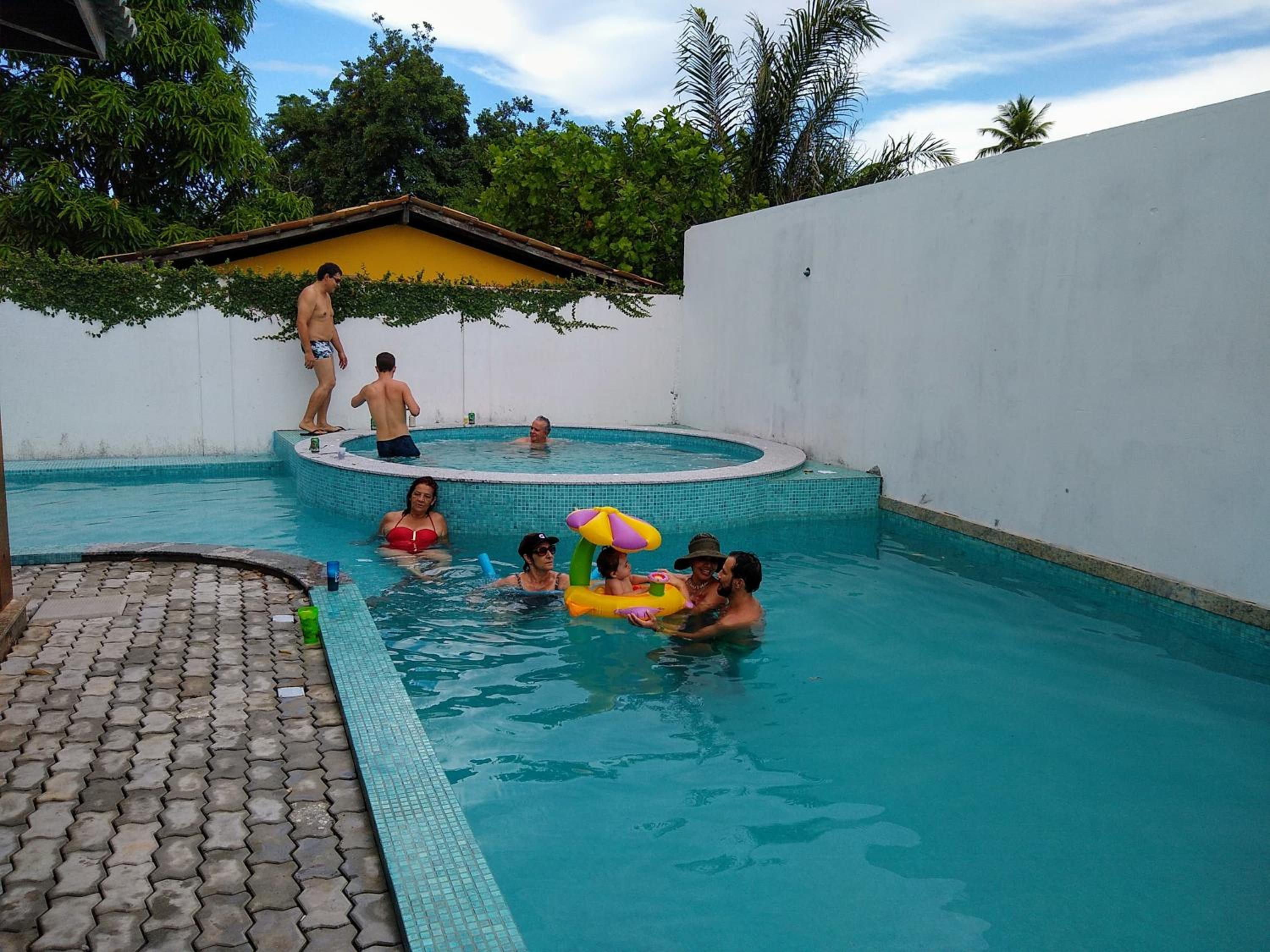 VILLAGE aconchegante com 3 suítes