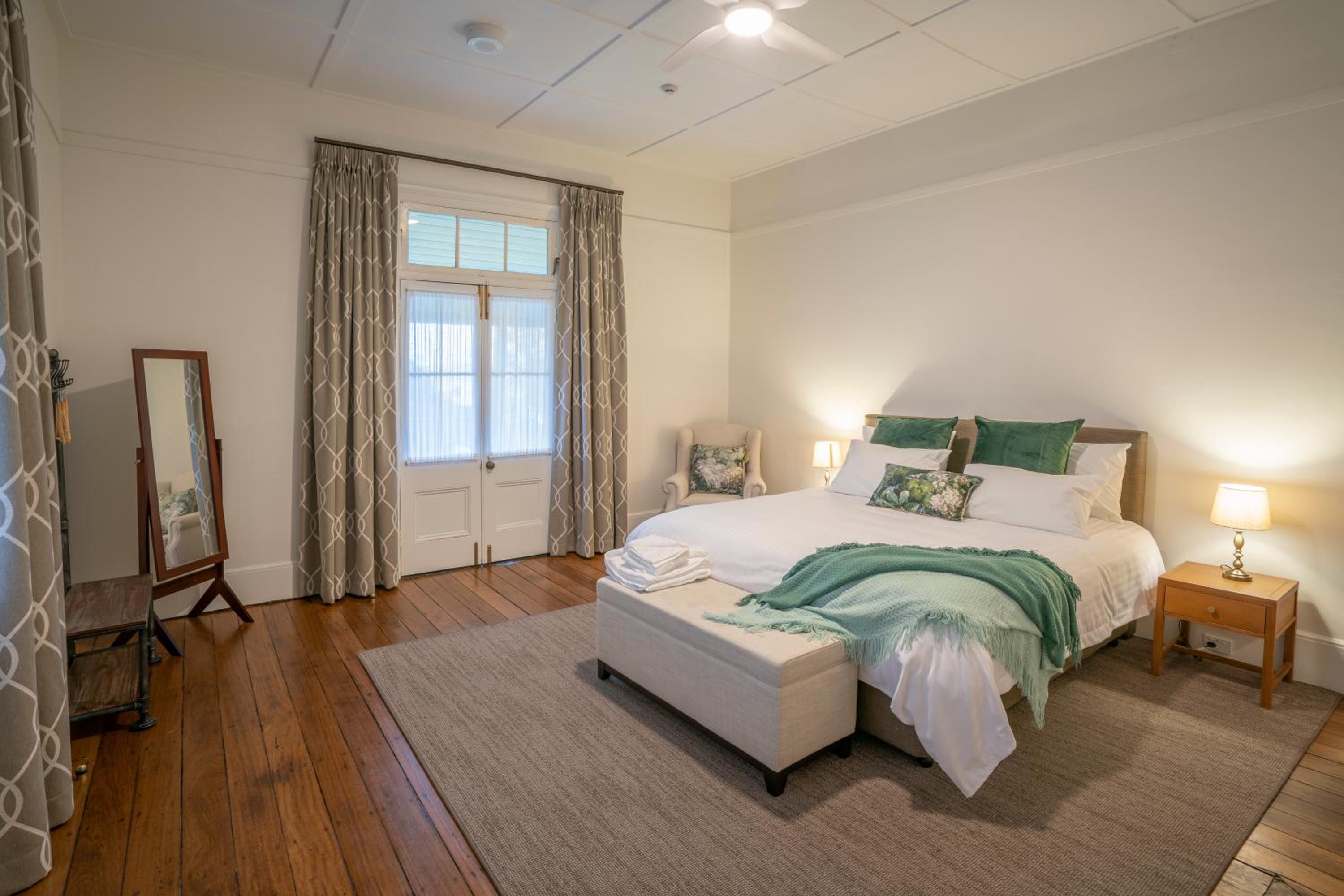 Middle Head Officers Quarters