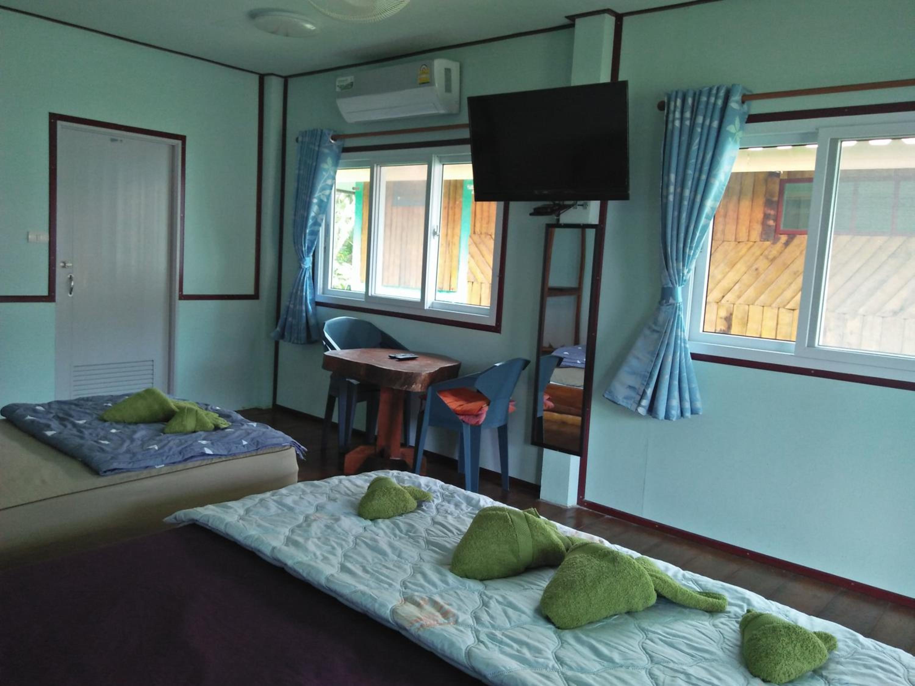 Happy Days Resort