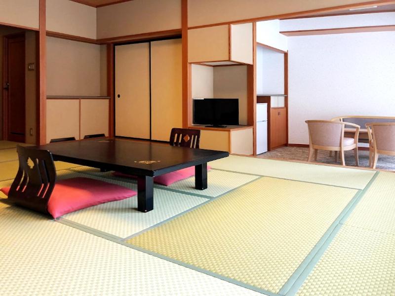 Hotel Yunojin view 2