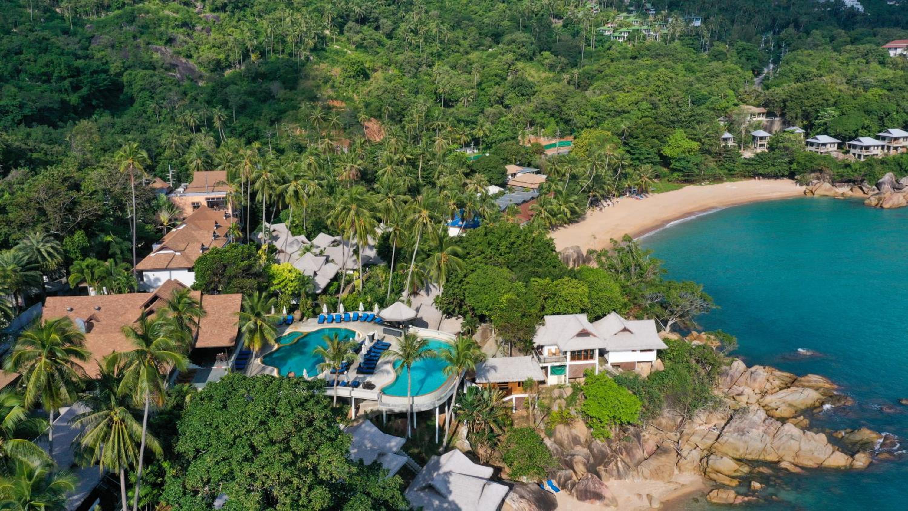 Coral Cliff Beach Resort Samui - SHA Plus