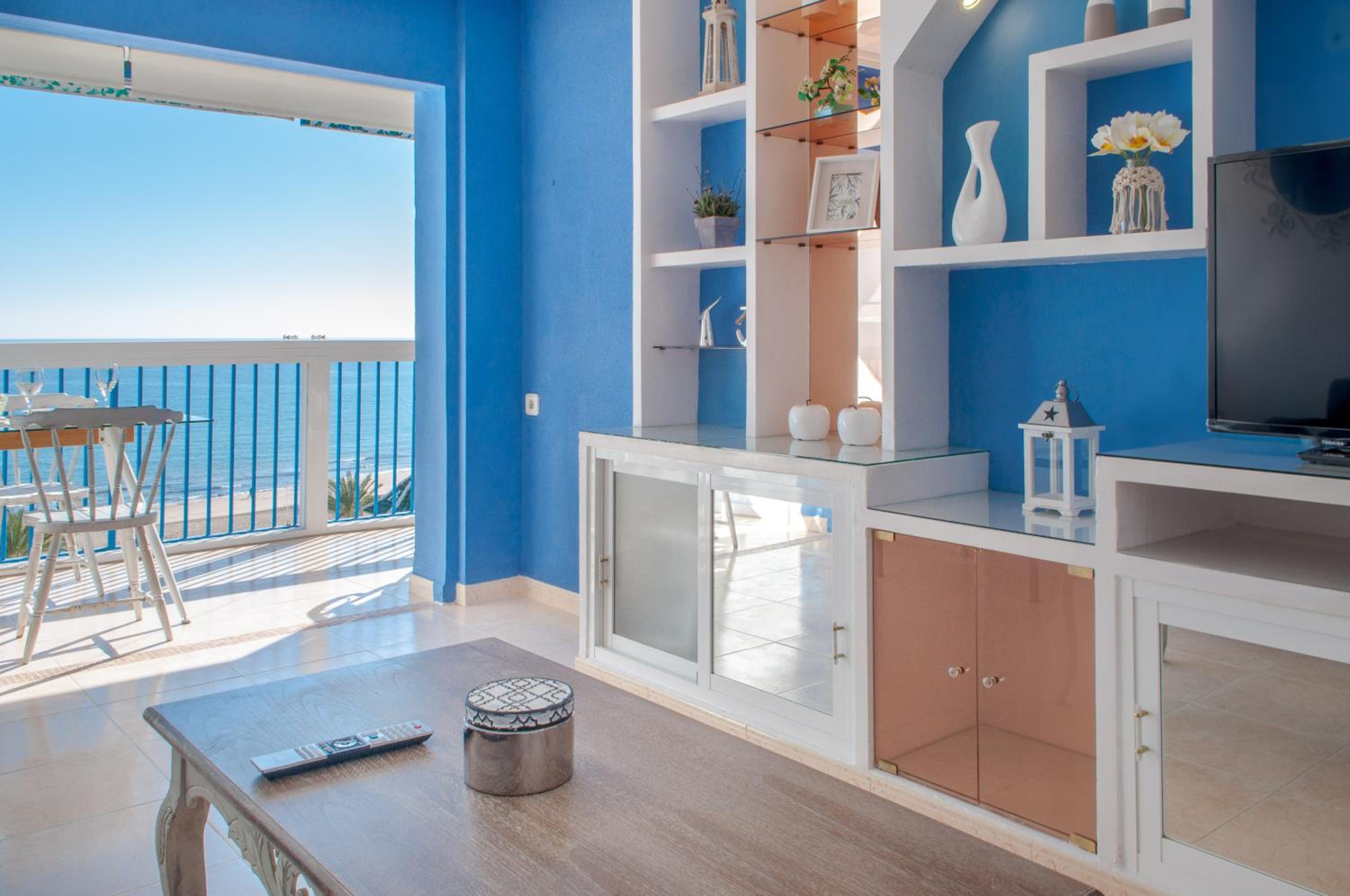 Stay In Azul