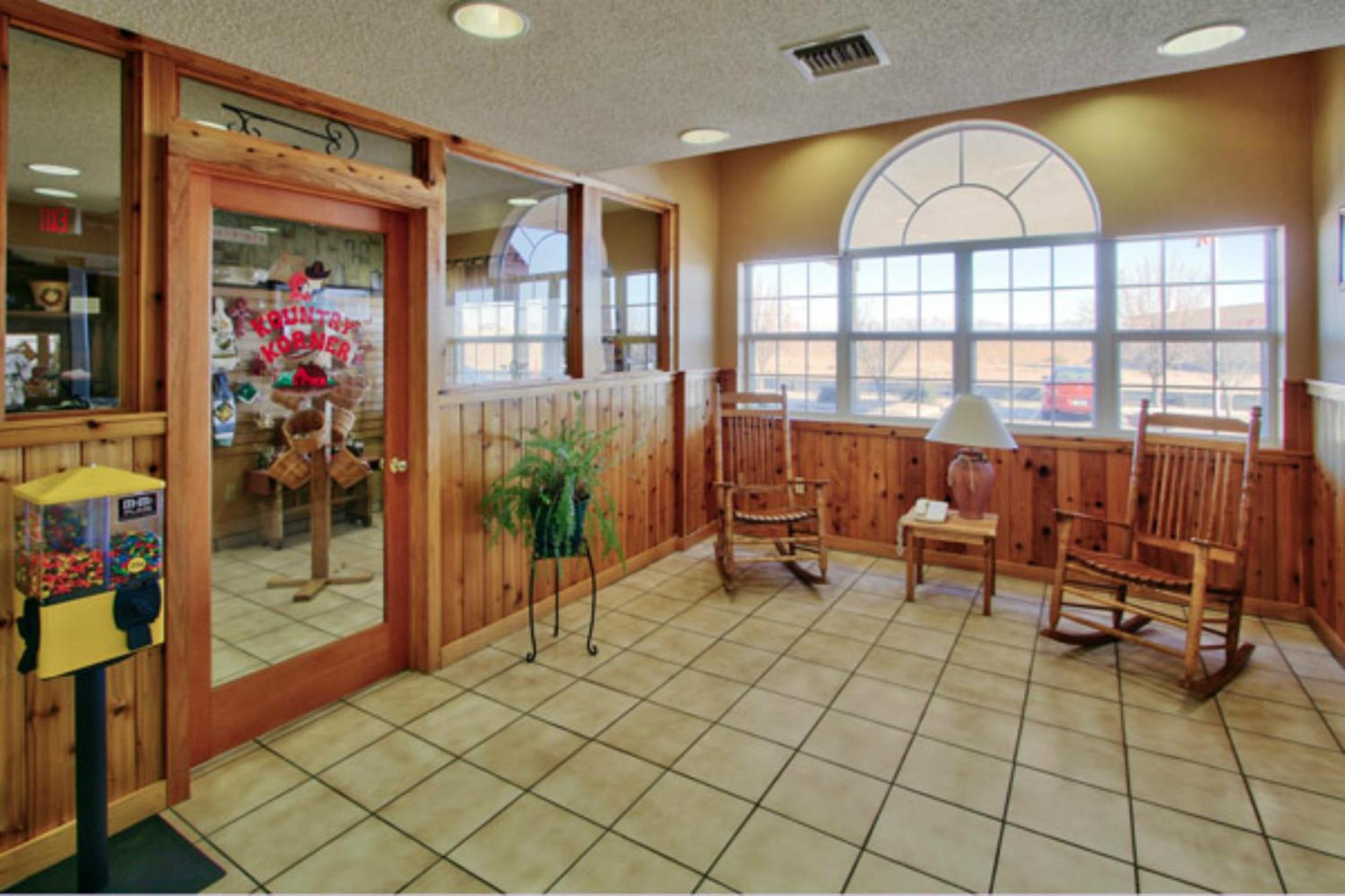 Western Skies Inn & Suites