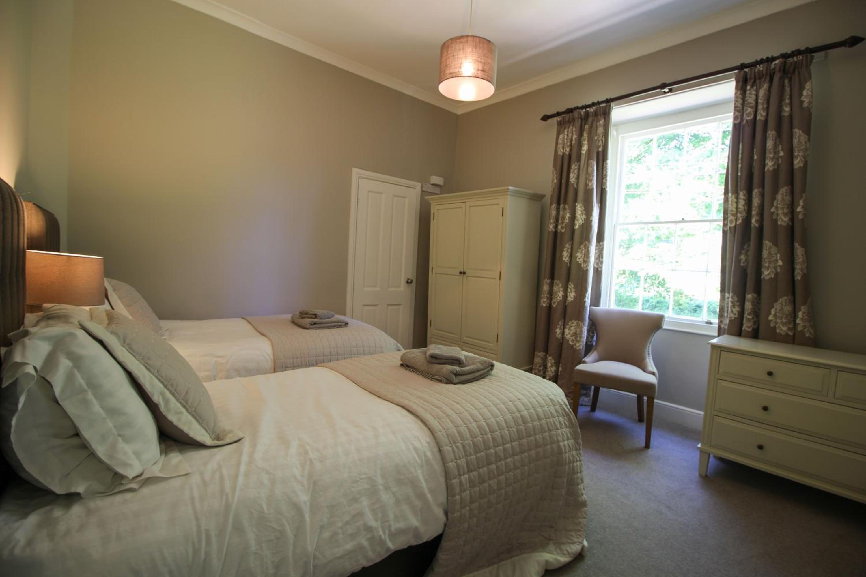 Bakers Retreat spacious 1st floor apartment centrally located in Grasmere view 4