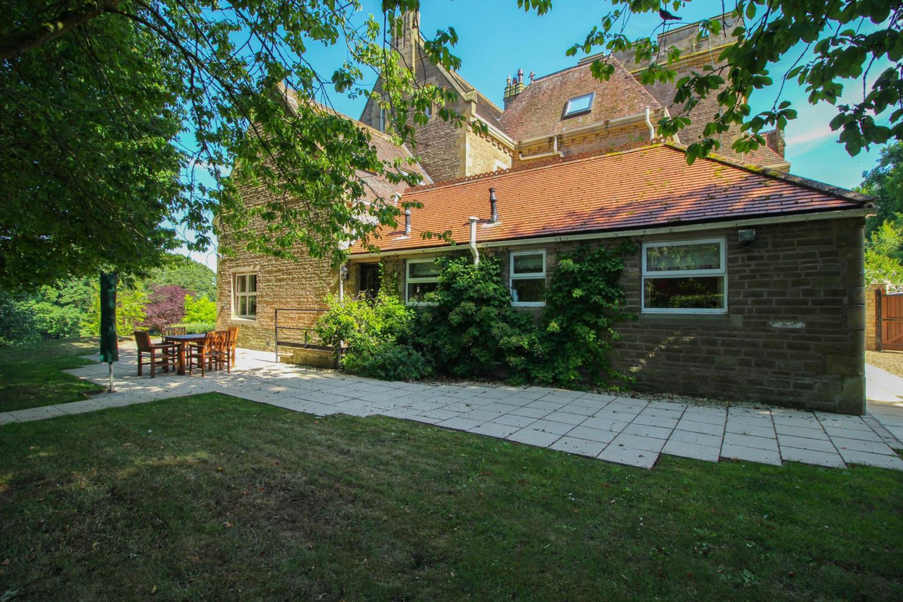 Geltsdale Garden Apartment ground floor home in Wetheral close to Carlisle & Ullswater