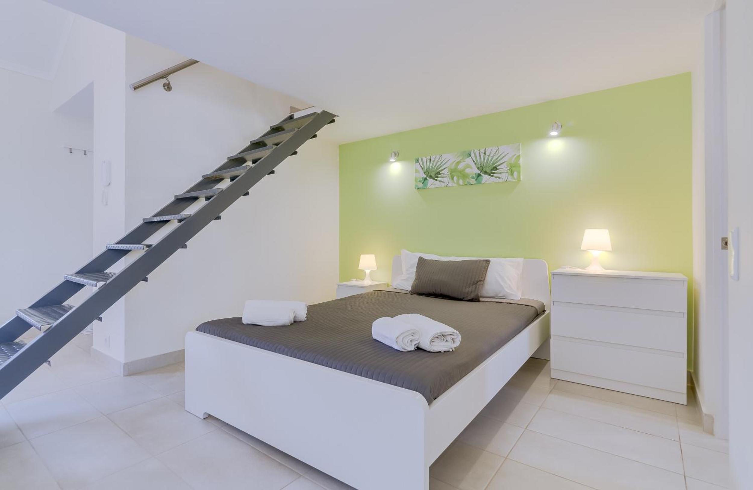 Cruzeiro do Sul Apartments - Vilamoura center view 3