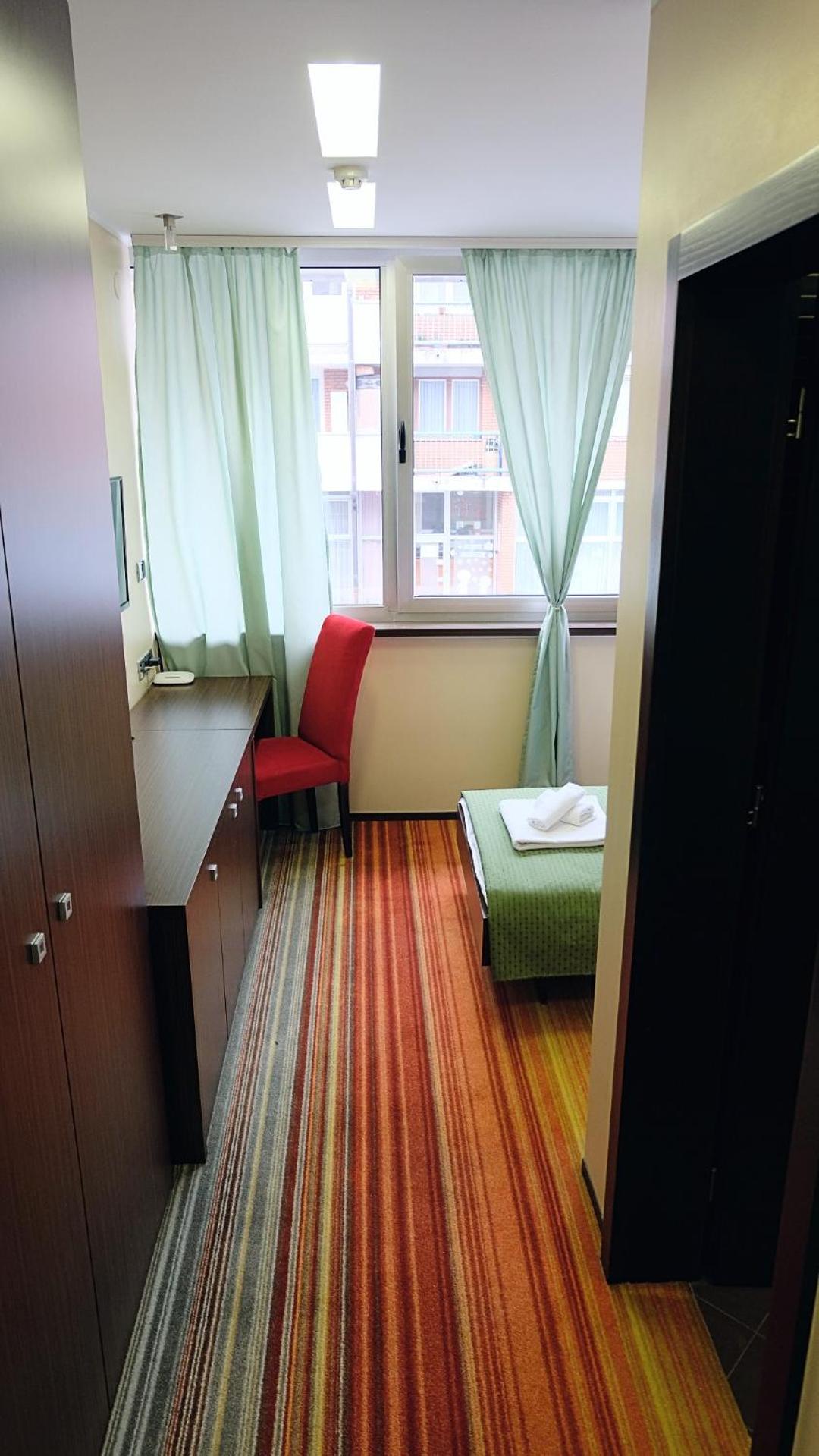 Photo 47