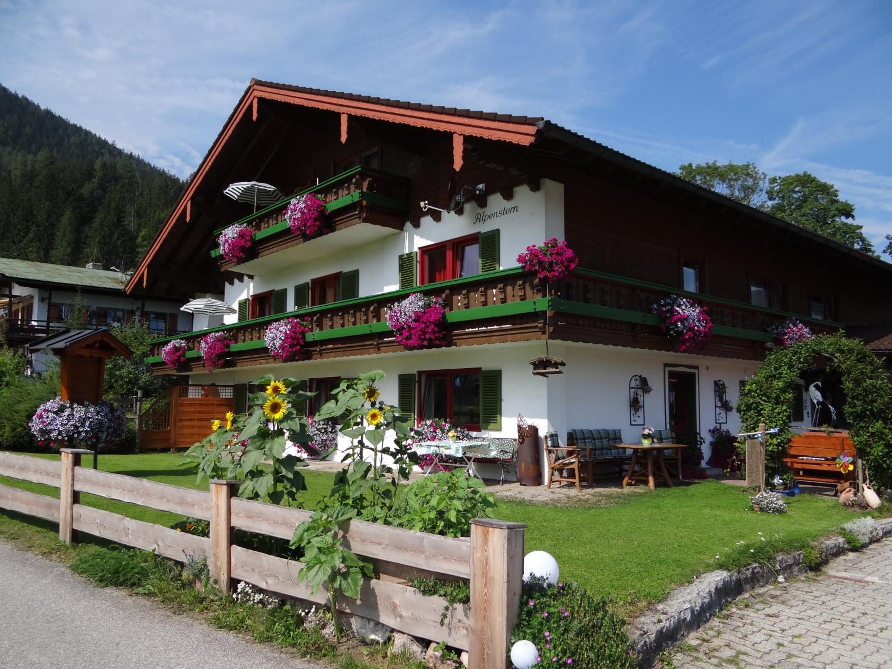 Hotel - Pension Alpenstern view 3