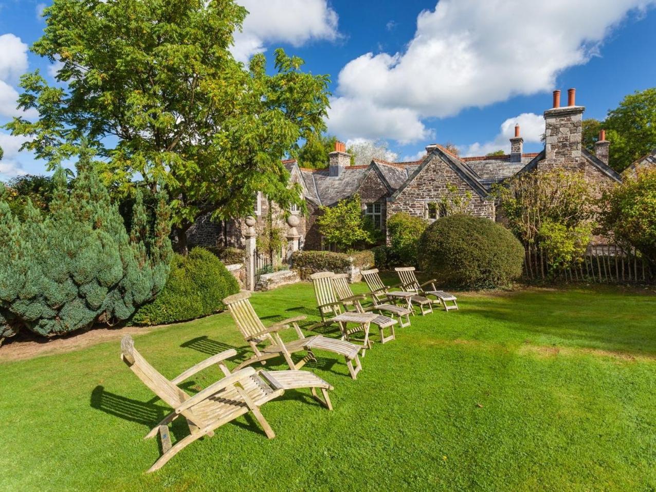 Great Bidlake Manor