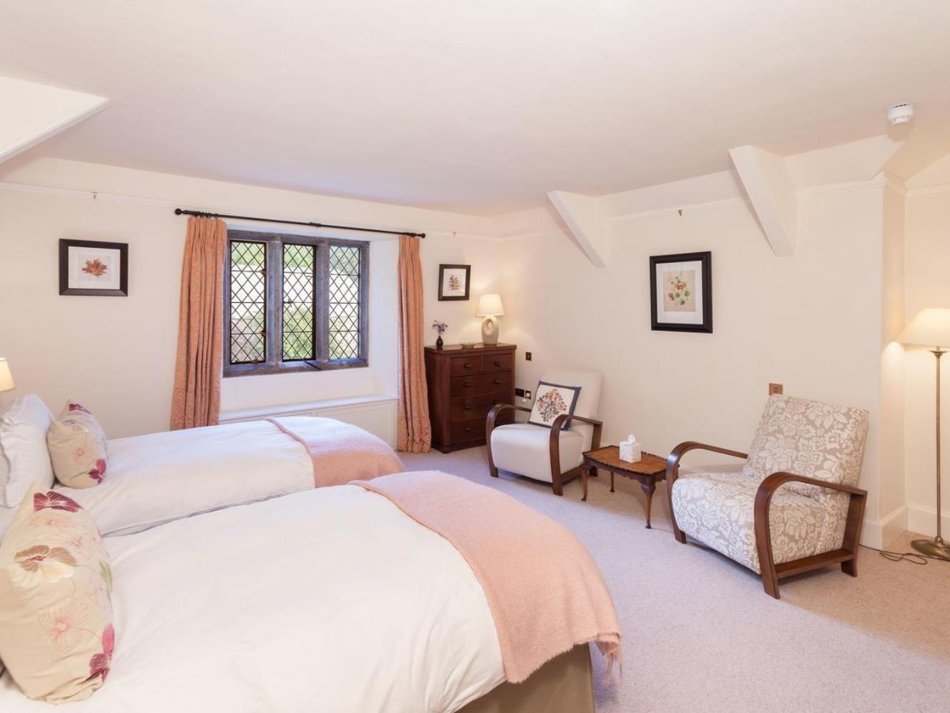 Great Bidlake Manor