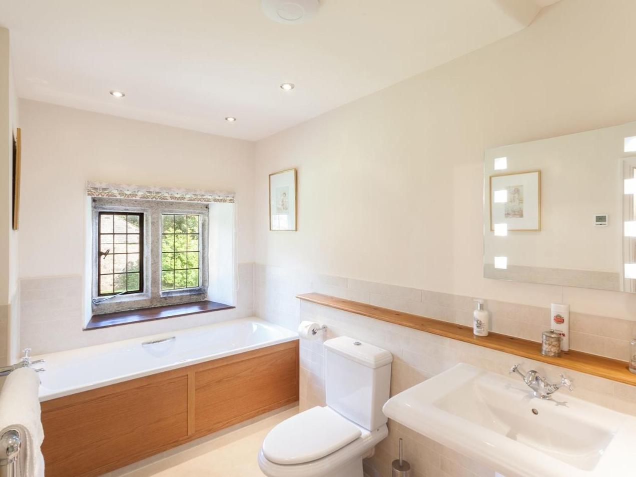 Great Bidlake Manor