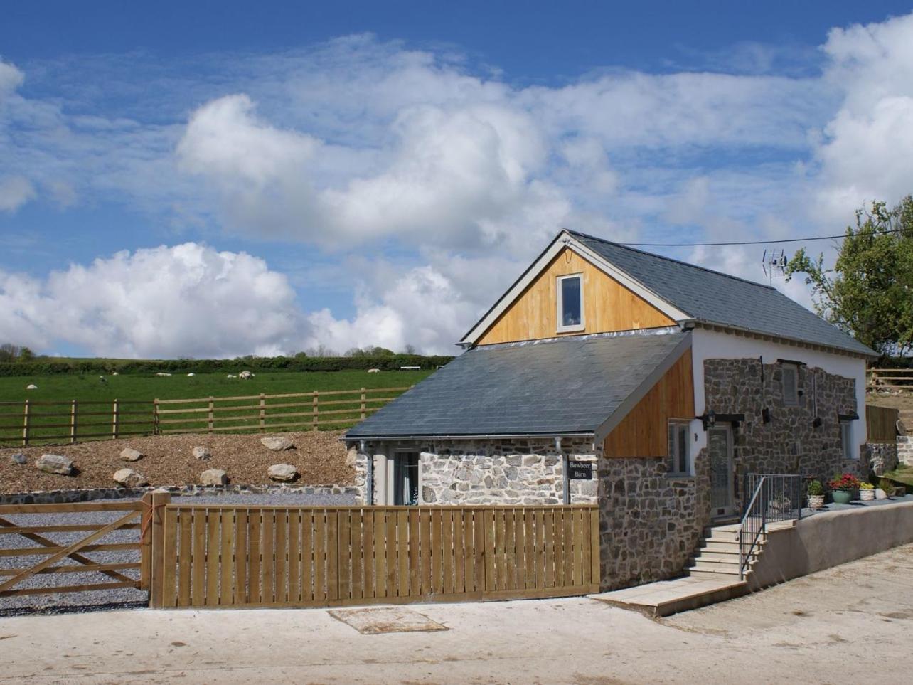 Bowbeer Barn