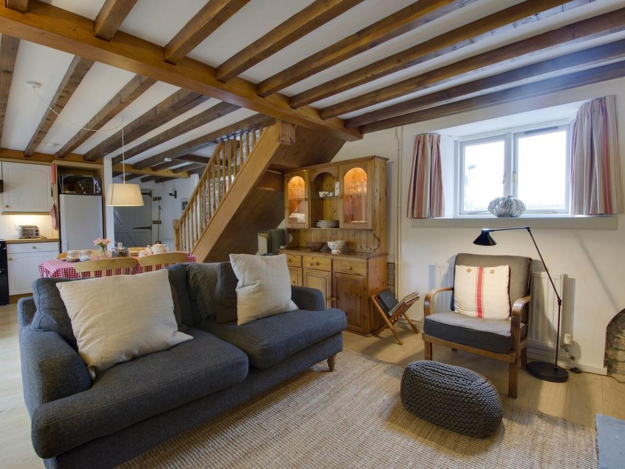 Whitcombe Cottage