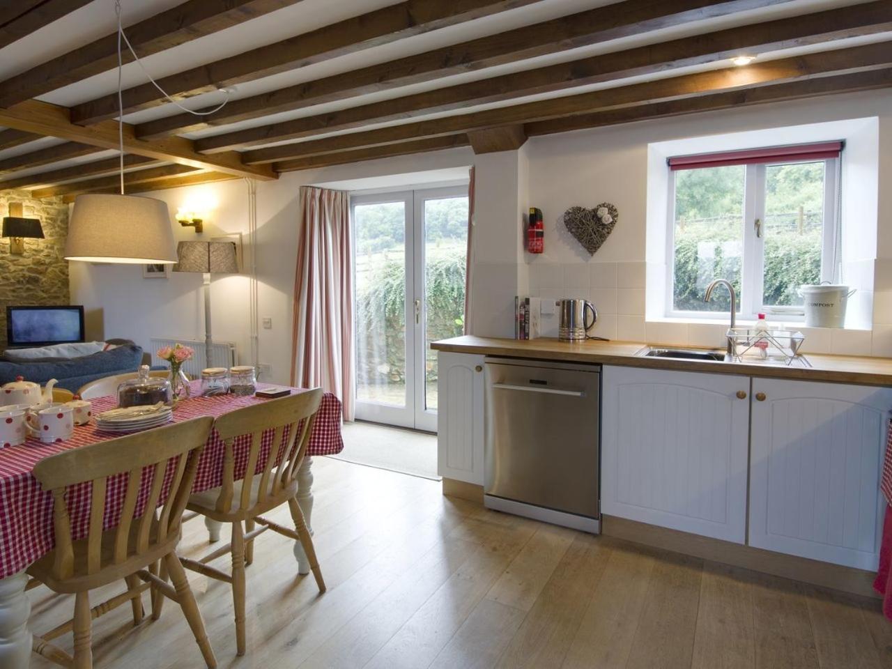 Whitcombe Cottage