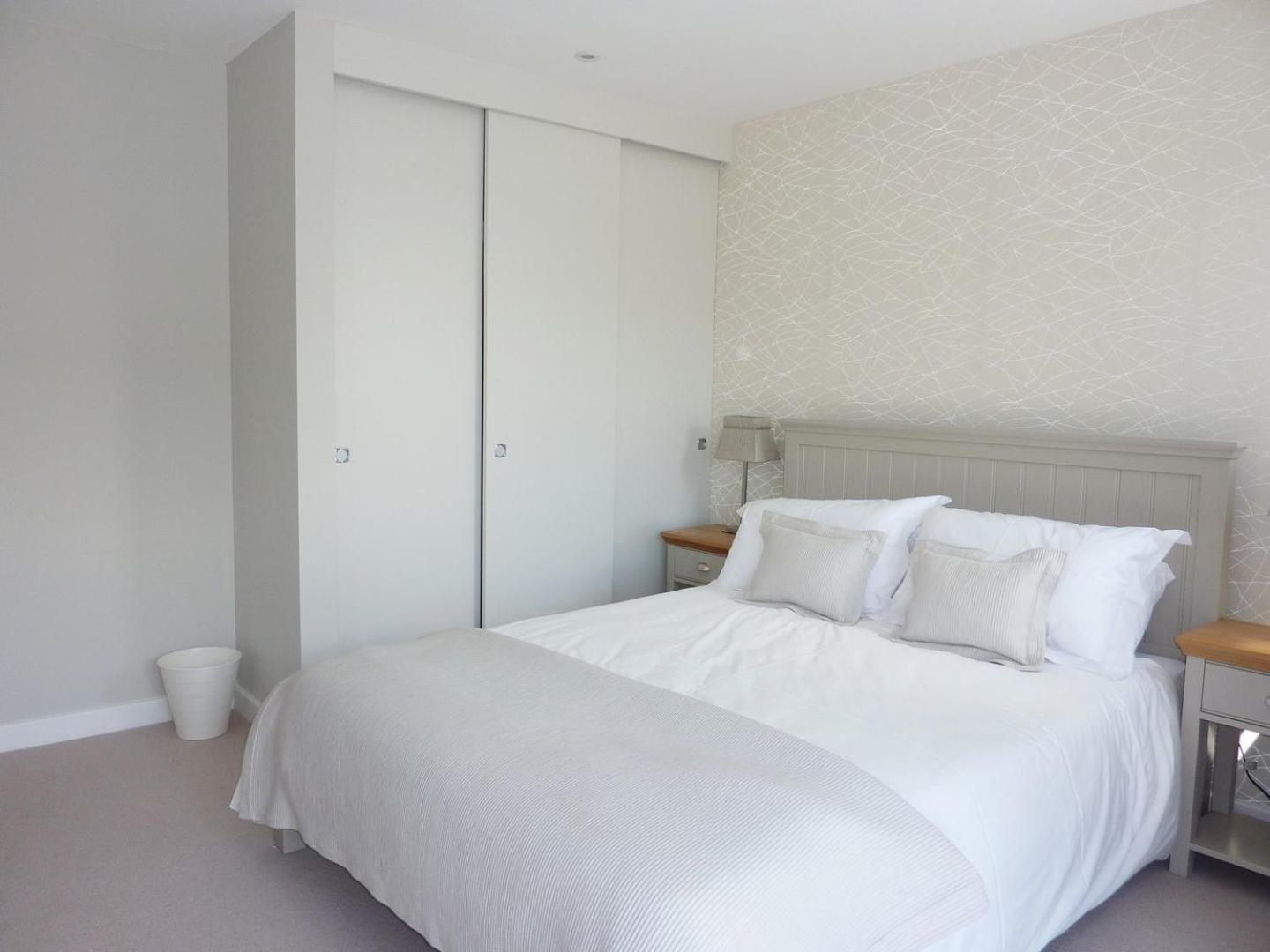 Flat 8 Seascape