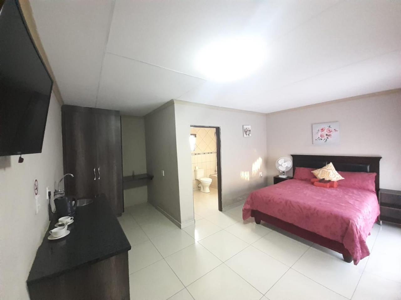 KPK LODGE mankweng turfloop view 2