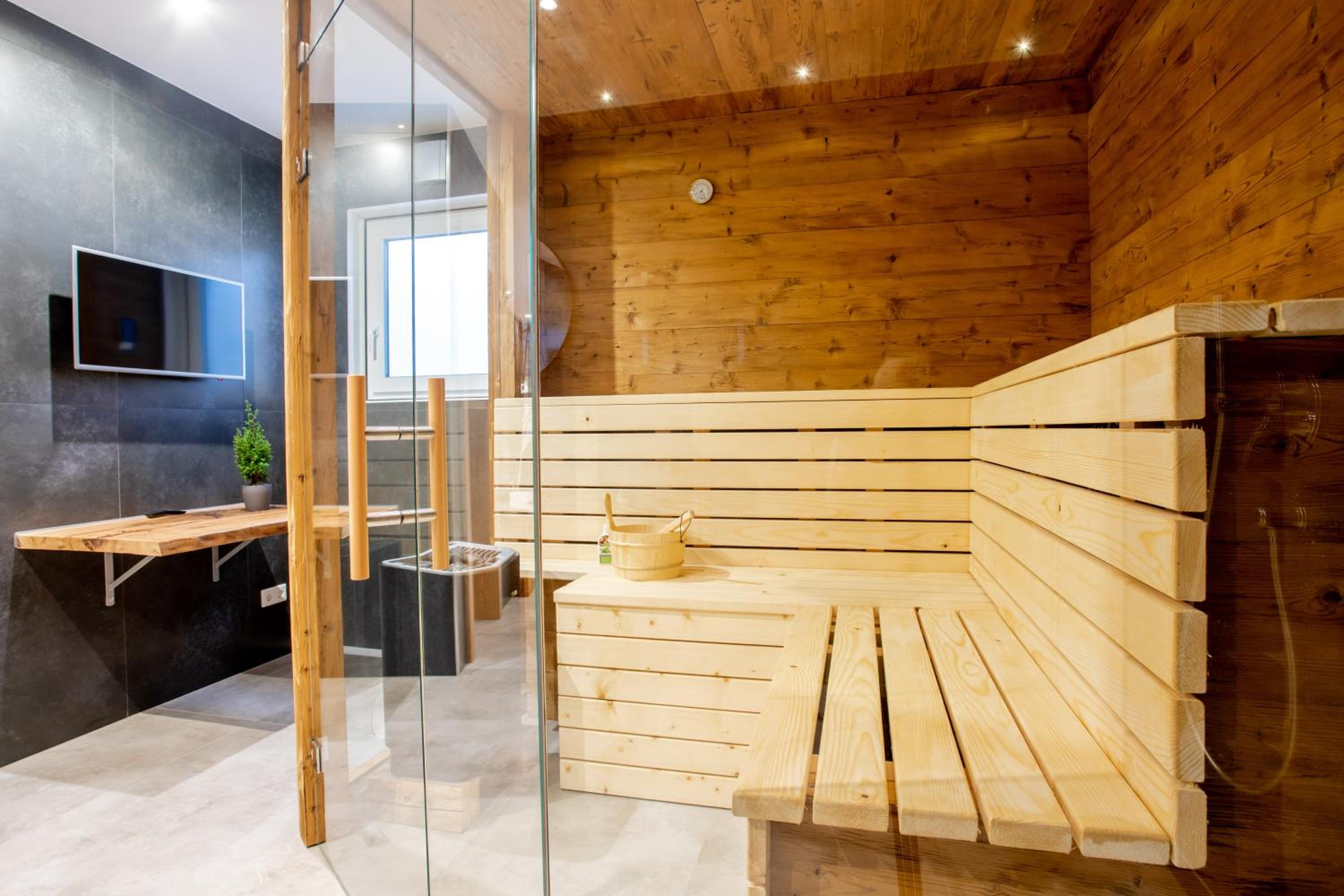 Private Spa & Garden Alpi mit Sauna und Whirlpool
